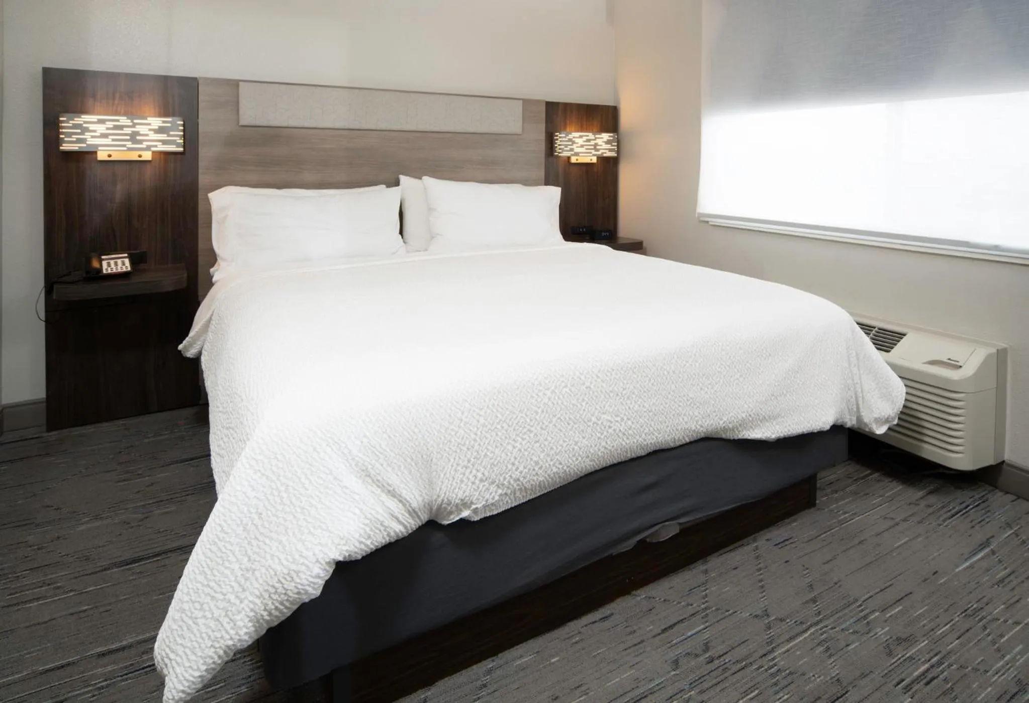 Photo of the whole room, Bed in Holiday Inn Express - Canyon by IHG