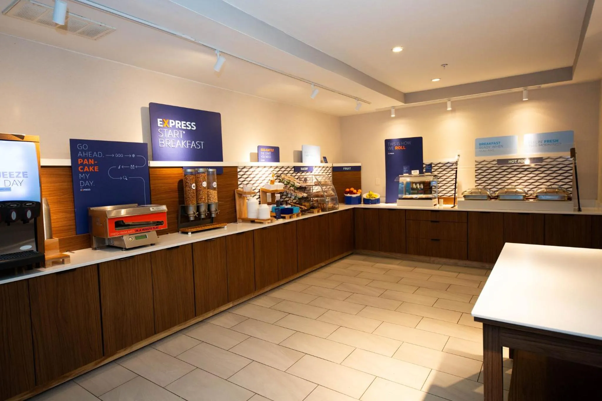 Breakfast in Holiday Inn Express - Canyon by IHG