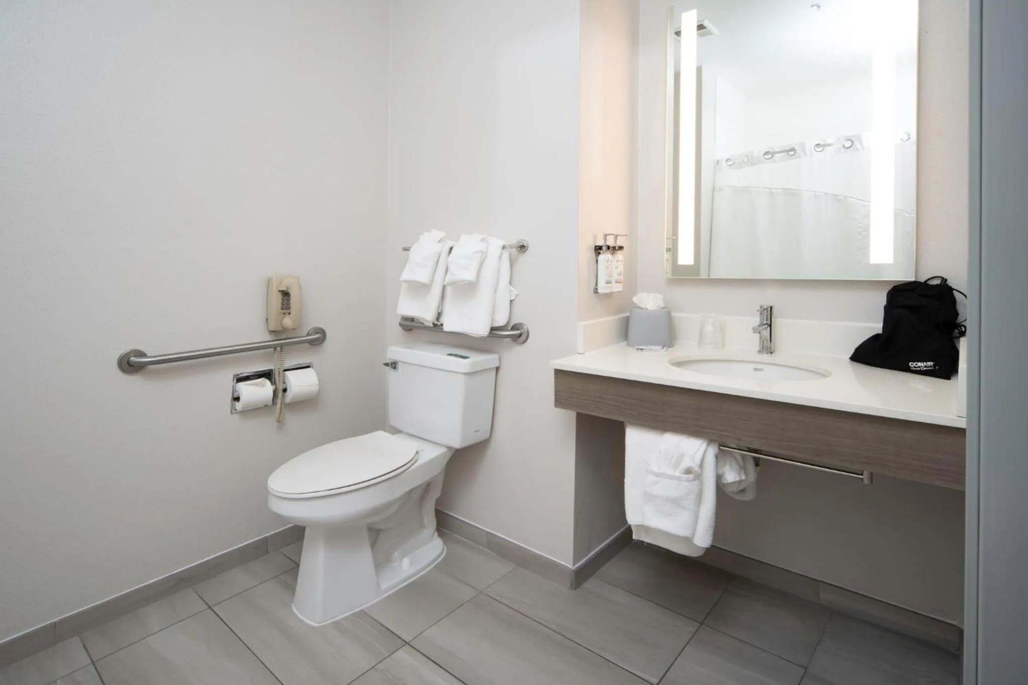 Photo of the whole room in Holiday Inn Express - Canyon by IHG