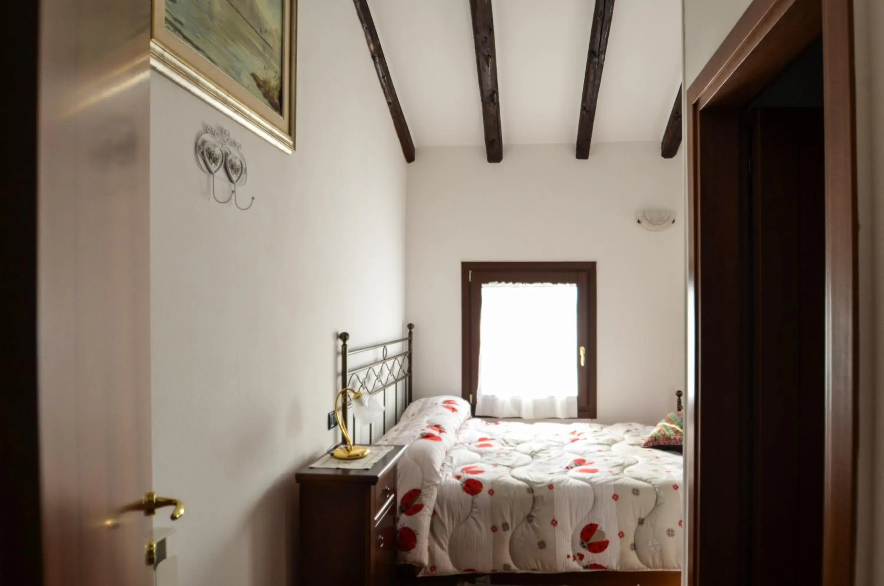 Standard Single Room - single occupancy in Chiaro di Luna Standard Single Room - single occupancy in Chiaro di Luna