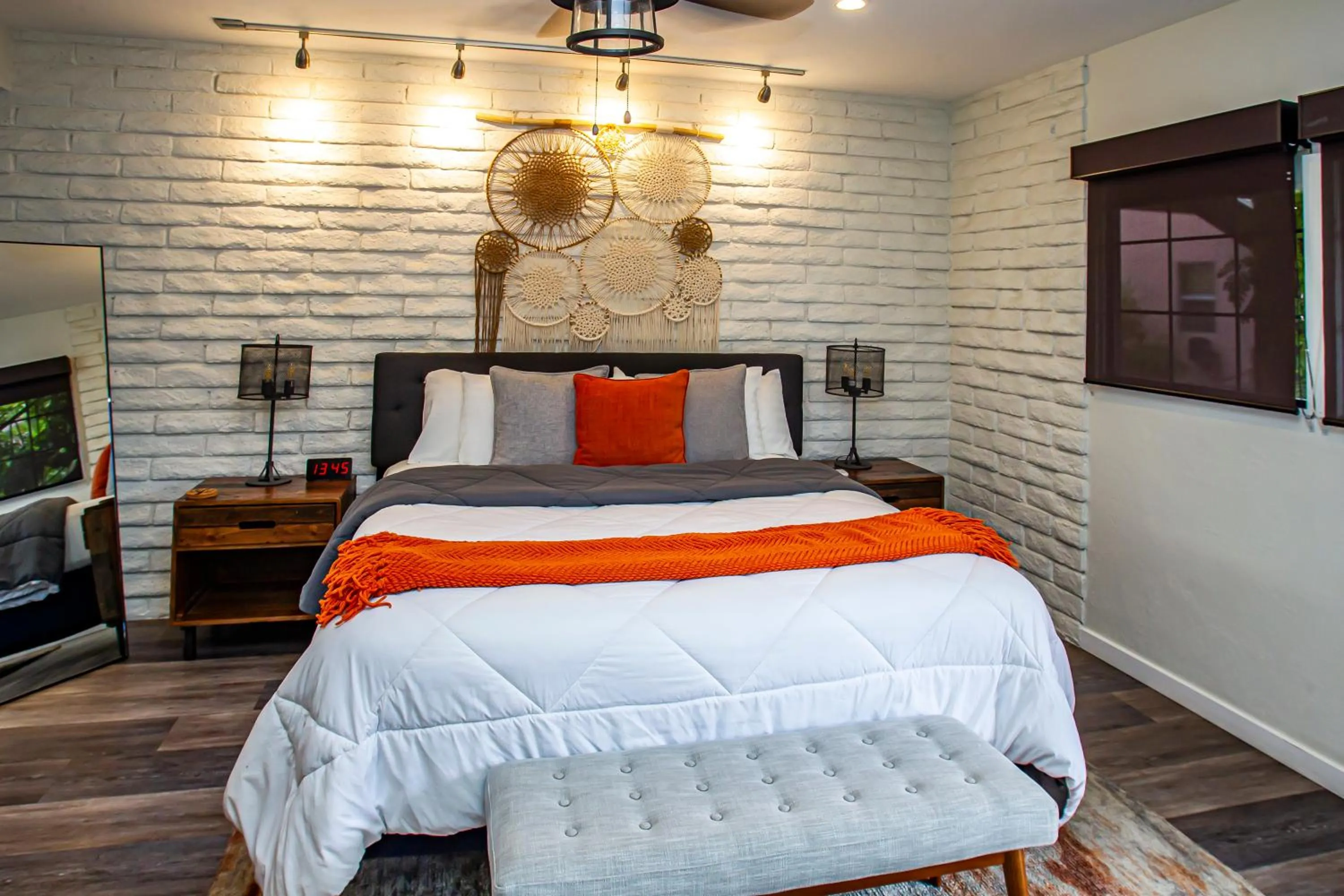 Bedroom, Bed in Hotel California