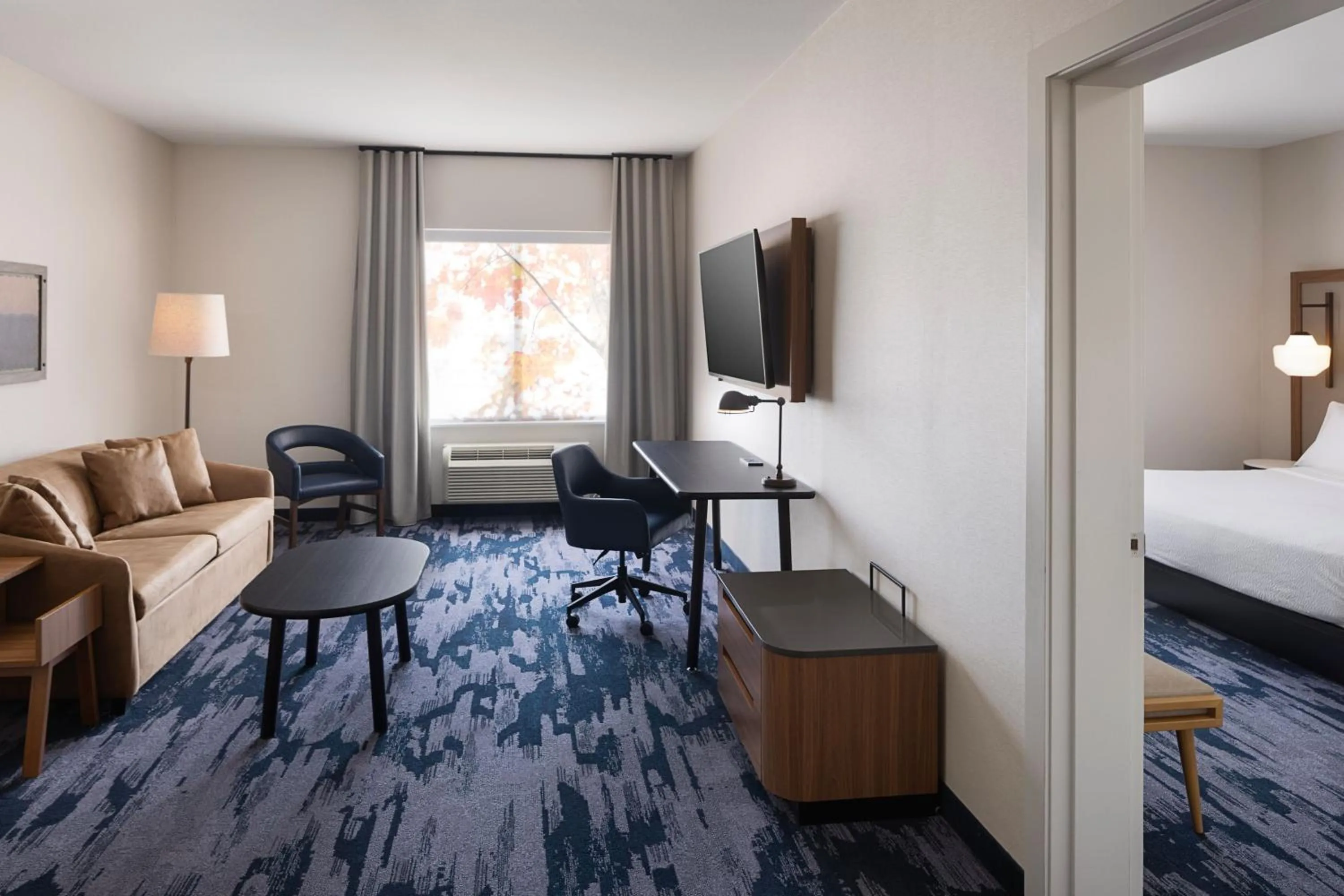Bedroom, Bed in Fairfield Inn & Suites by Marriott West Kelowna