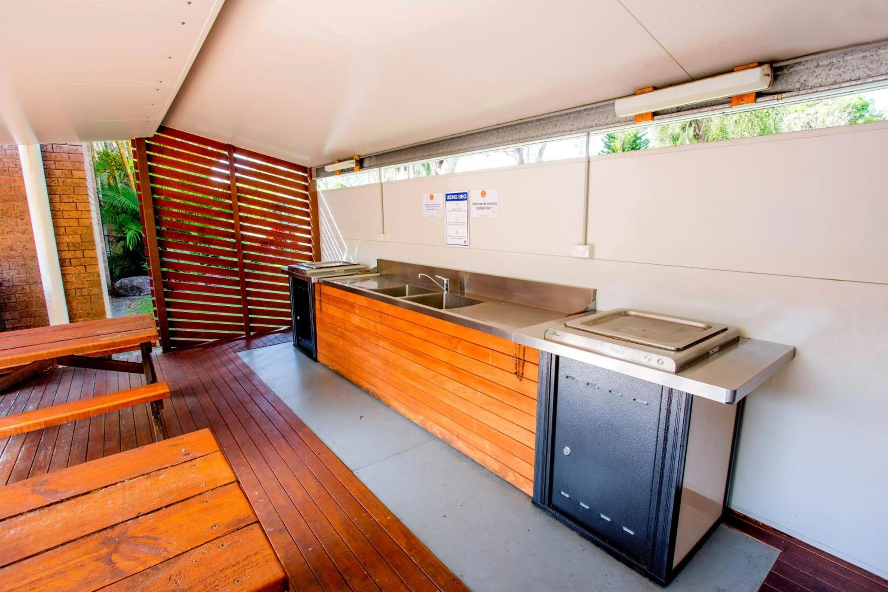Communal kitchen in Ingenia Holidays South West Rocks