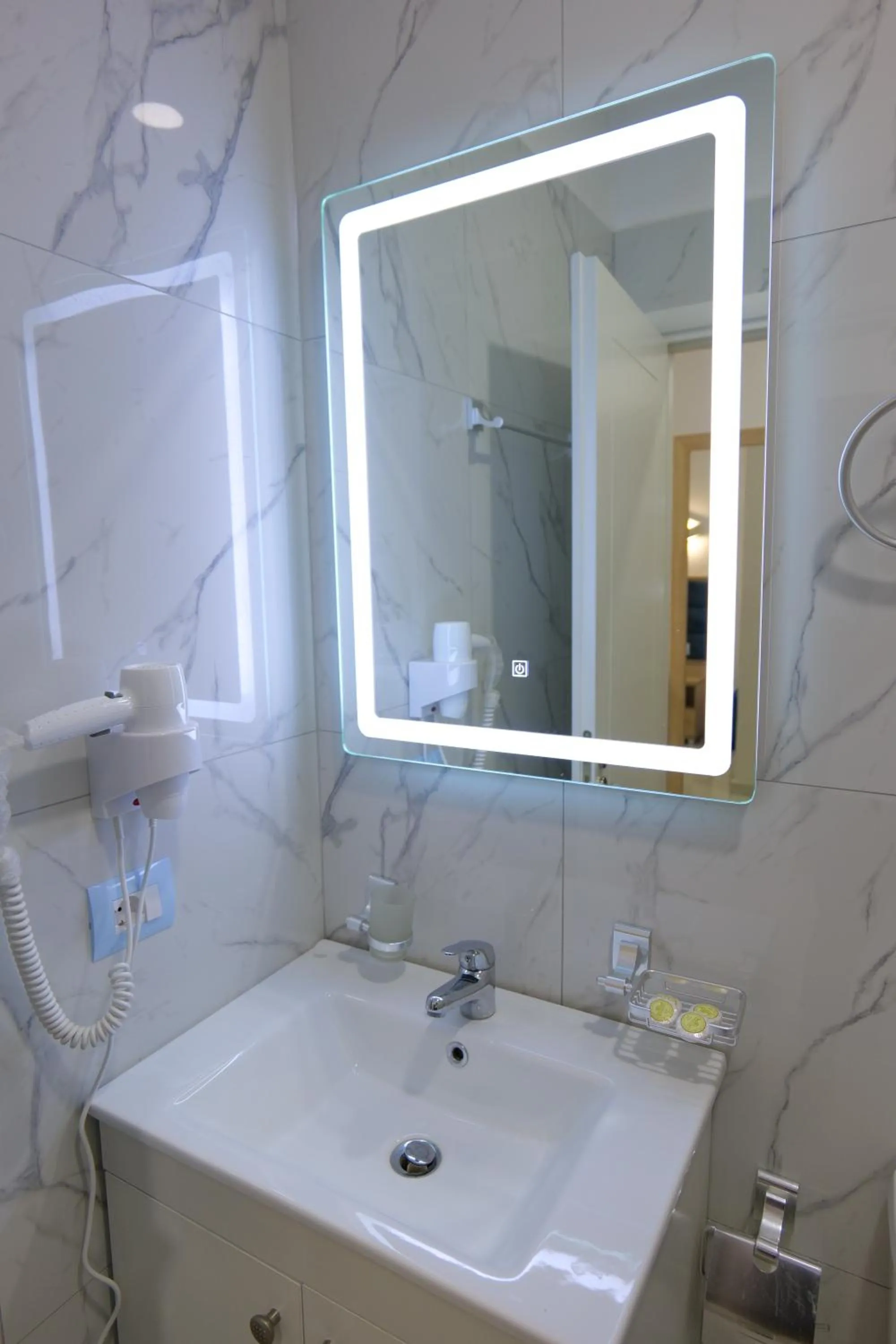 Bathroom in Hotel Vathi