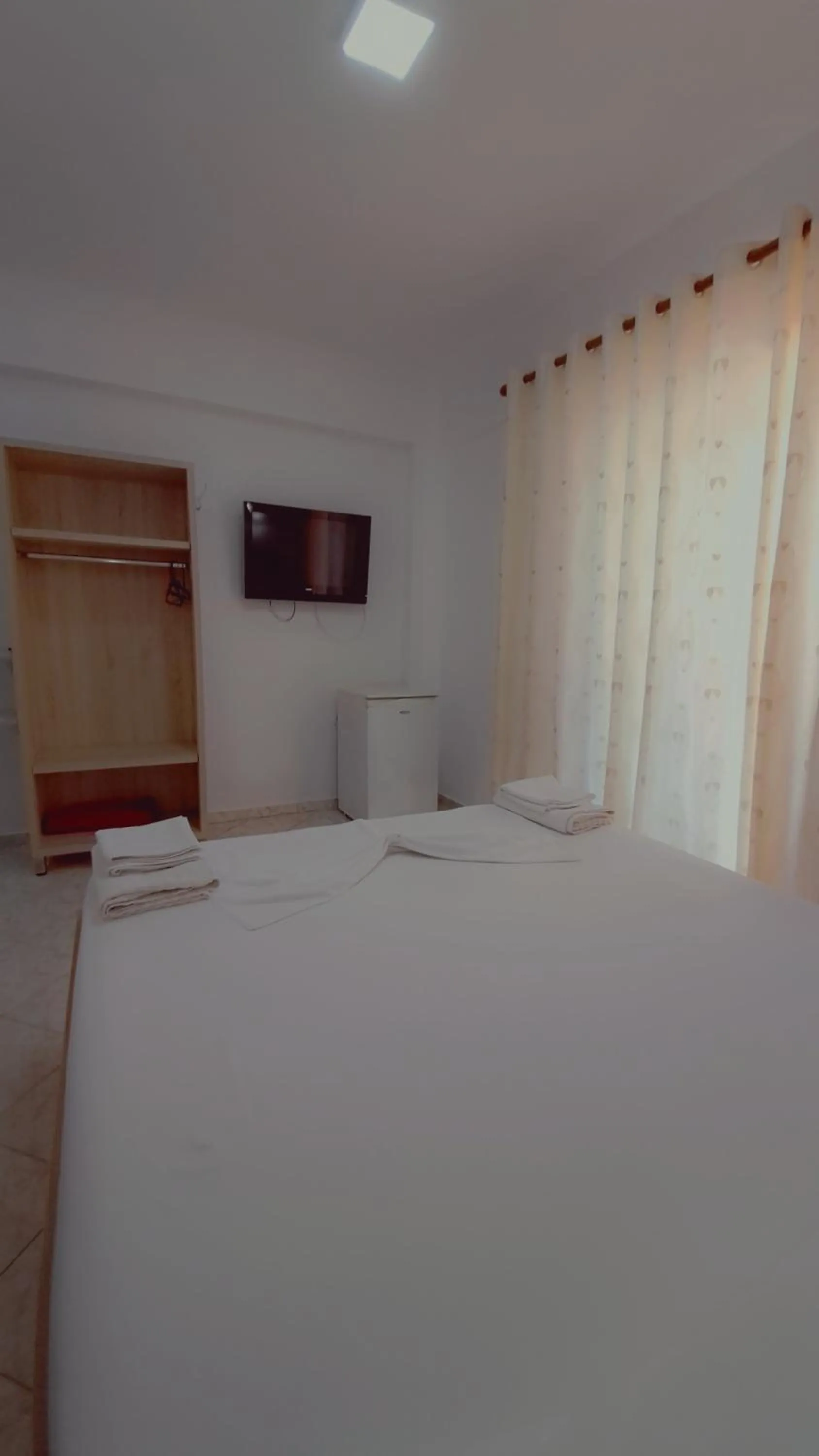 TV and multimedia, Bed in Hotel Vathi