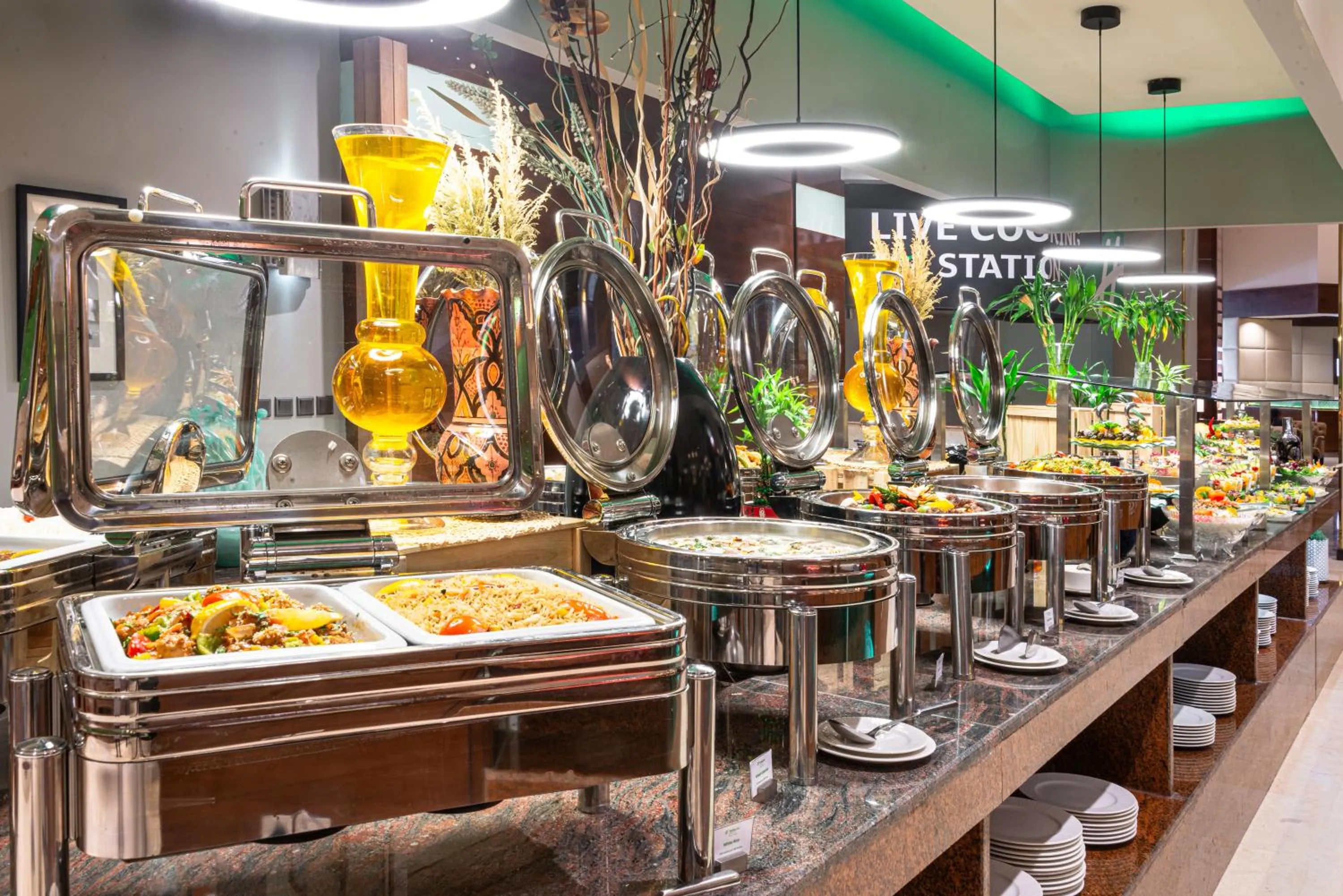 Lunch in Holiday Inn Riyadh Al Qasr by IHG