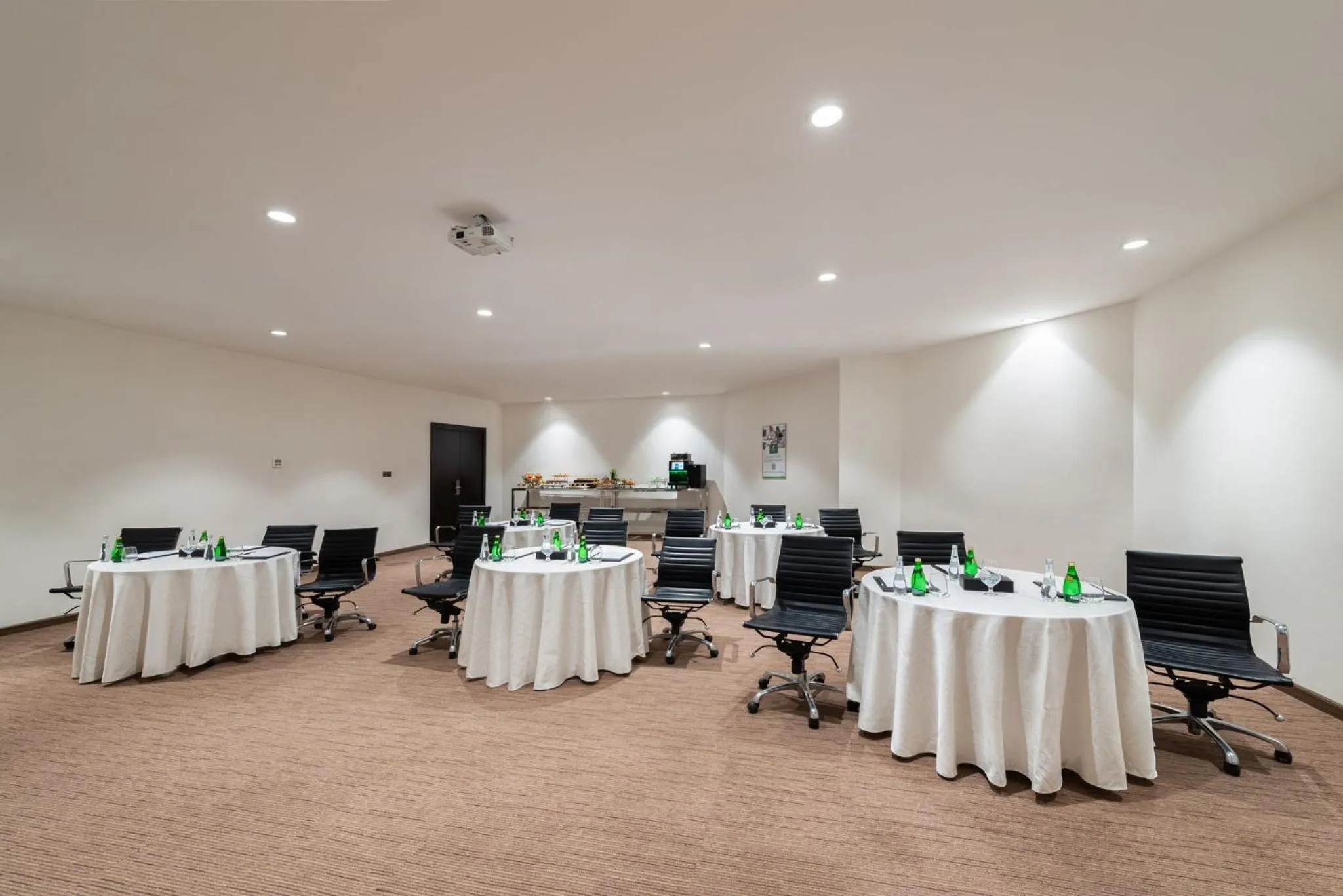 Meeting/conference room in Holiday Inn Riyadh Al Qasr by IHG