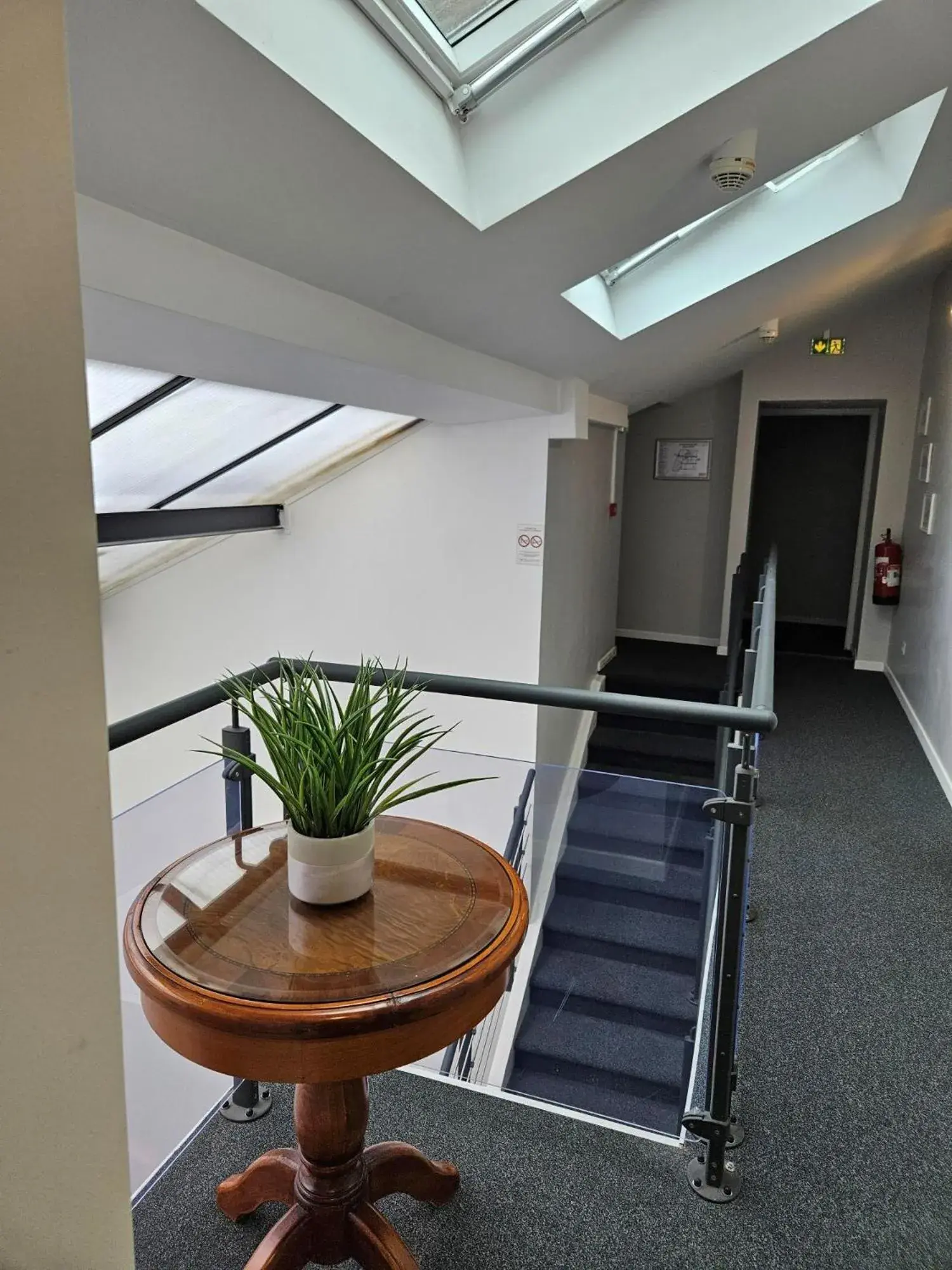 Double Room with Garden View in Hotel Le Bourgogne Double Room with Garden View in Hotel Le Bourgogne