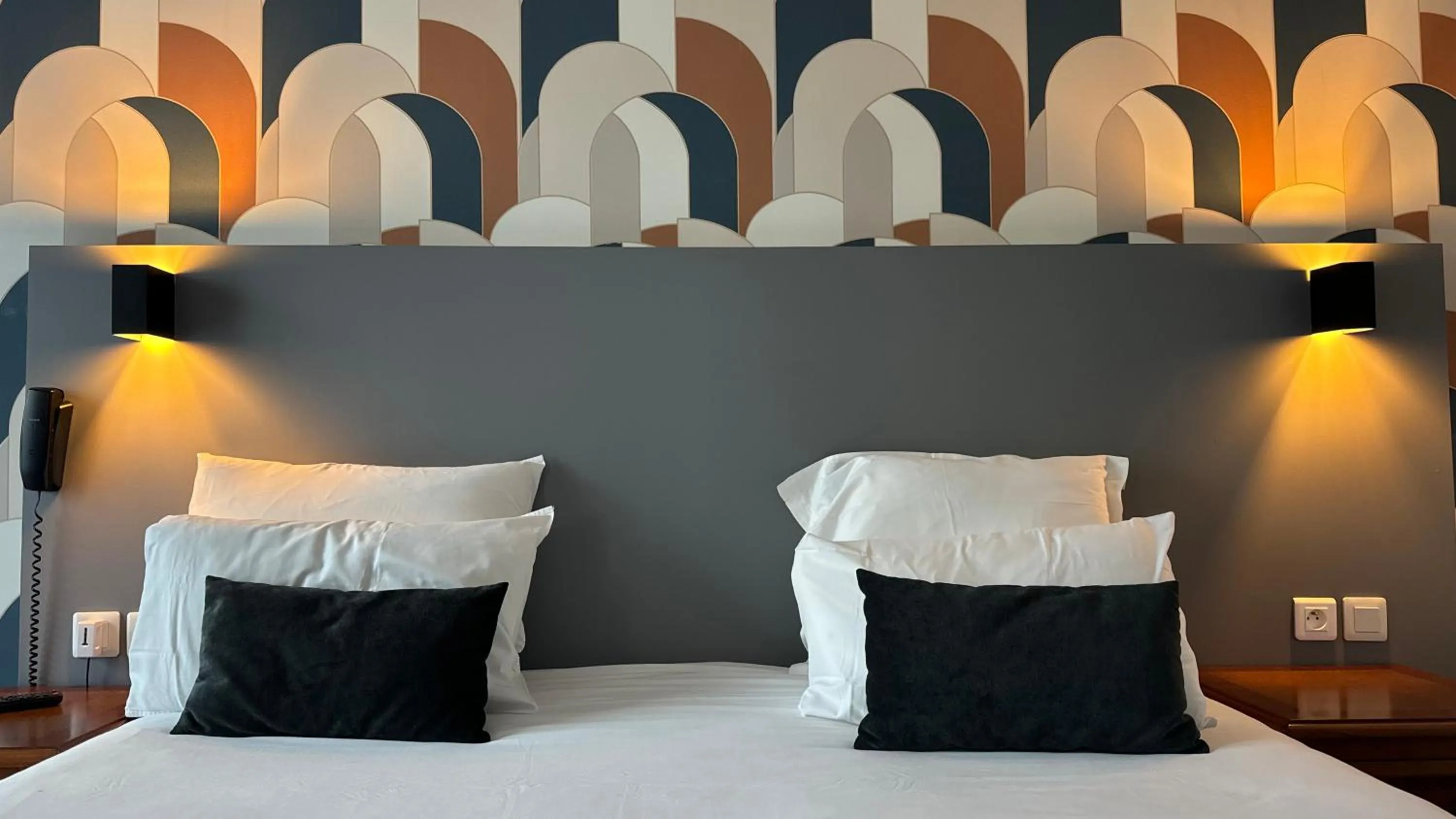 Bed in Hotel Le Bourgogne