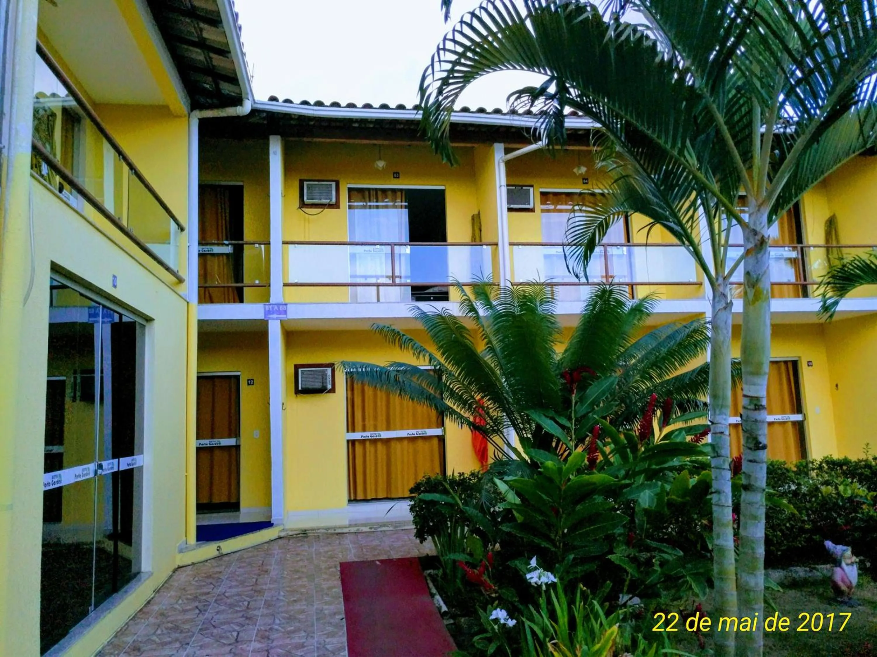 Property building in Hotel Porto Garden