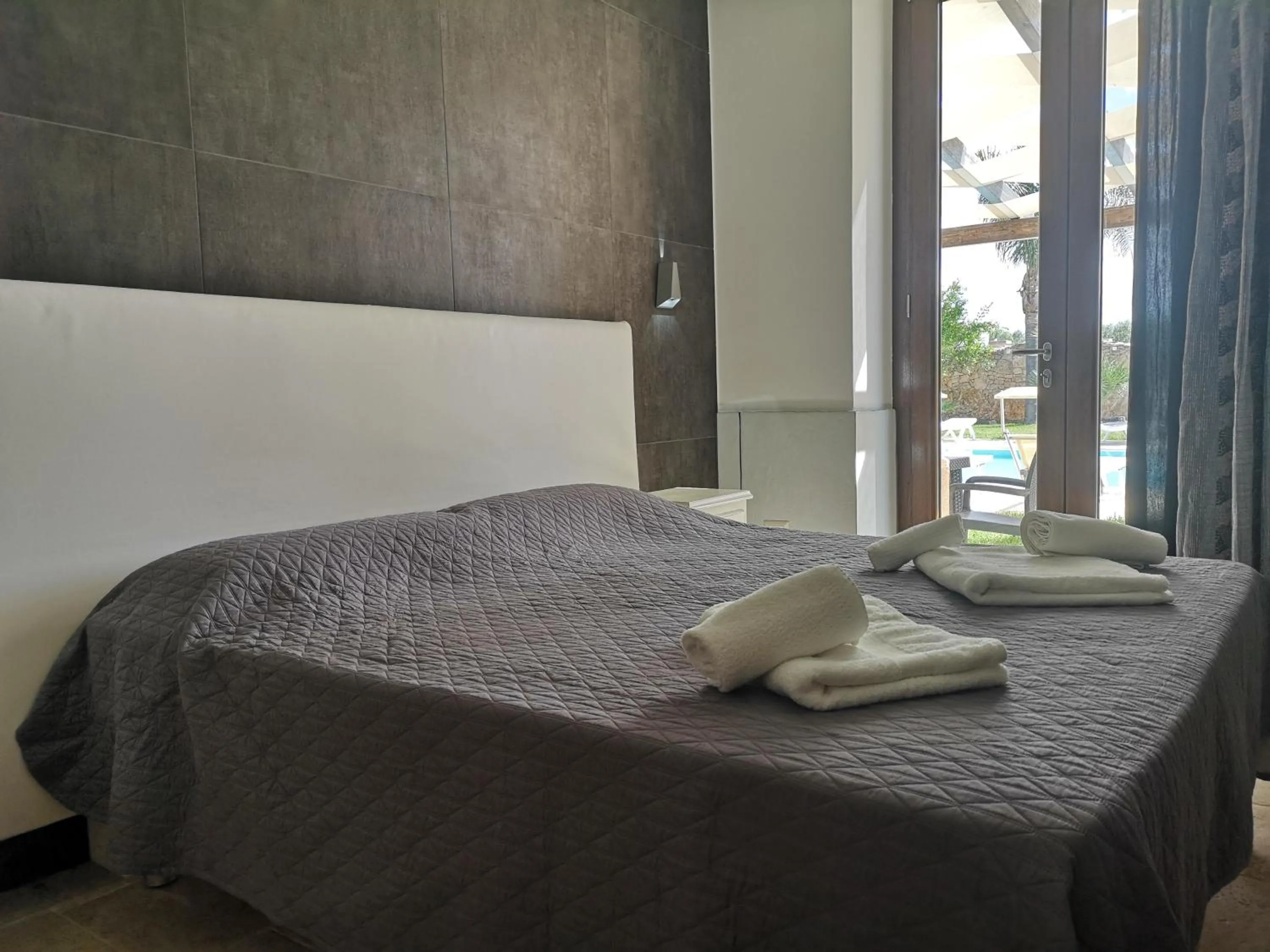 Spring, Bed in Casale Salento