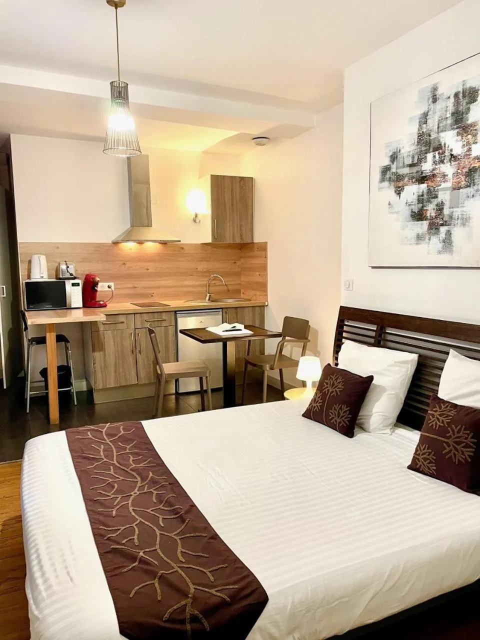 Photo of the whole room, Bed in Baionakoa Résidence