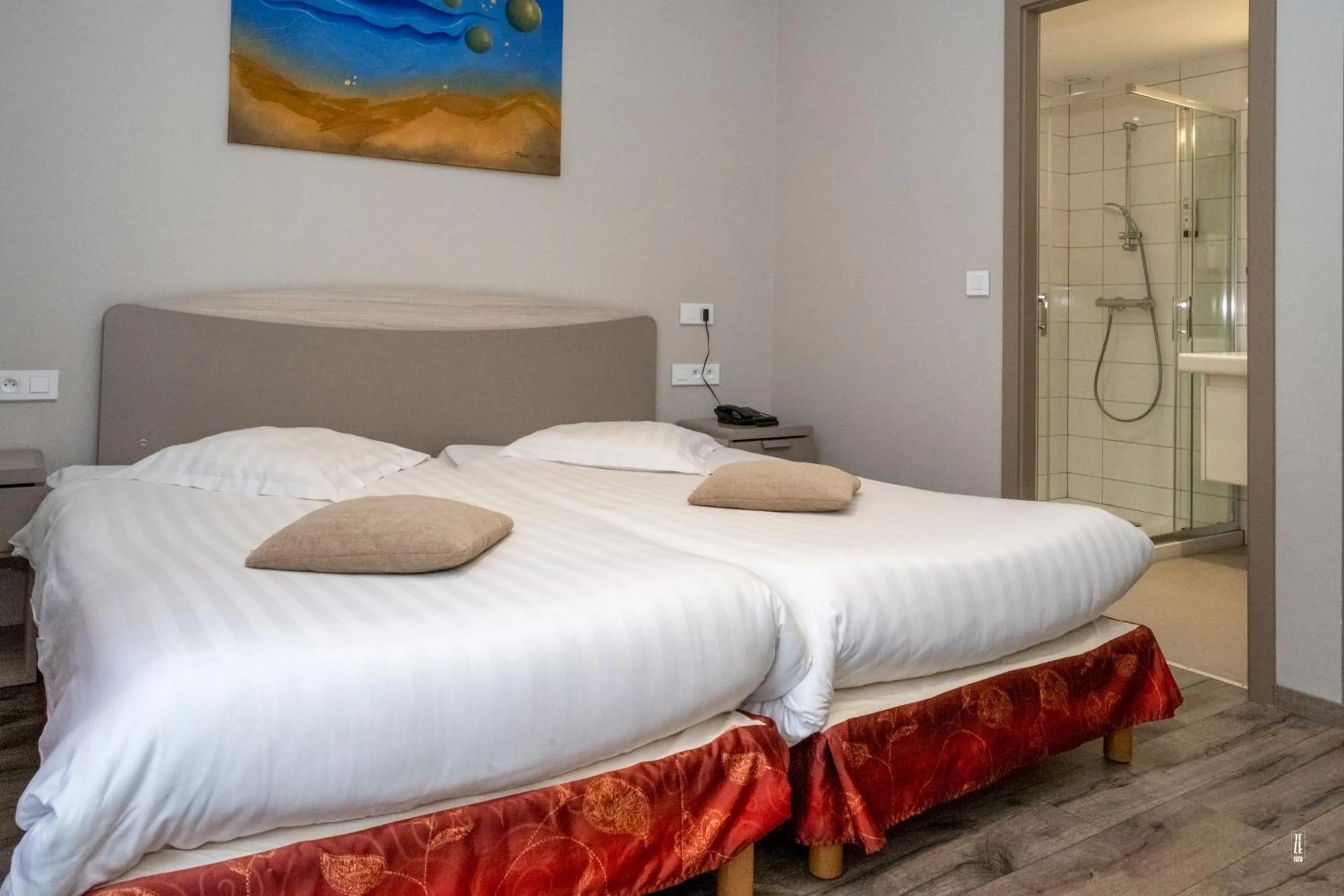 Photo of the whole room, Bed in Logis Hotel Restaurant Le Faudé