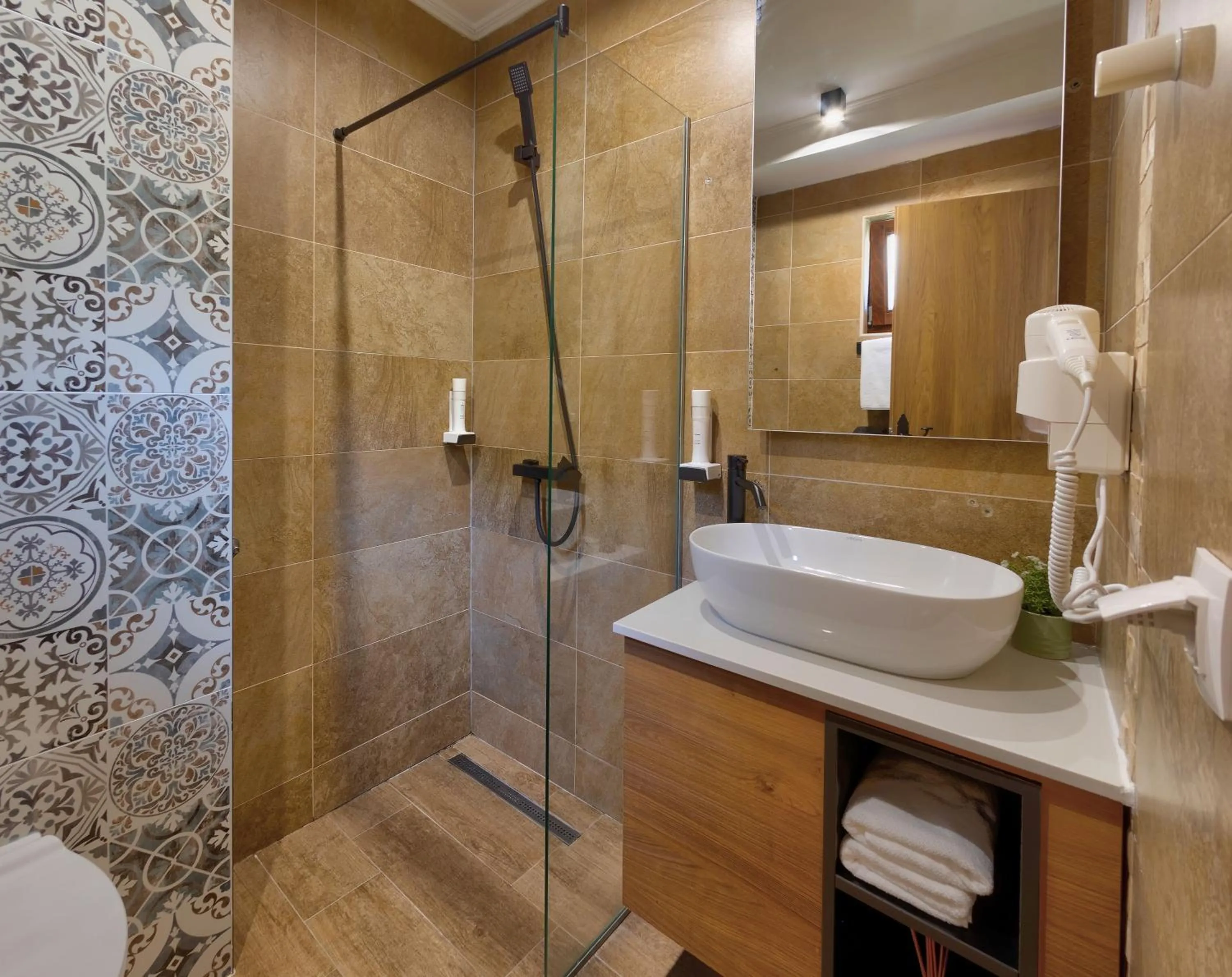 Shower in Hotel Sinan Han