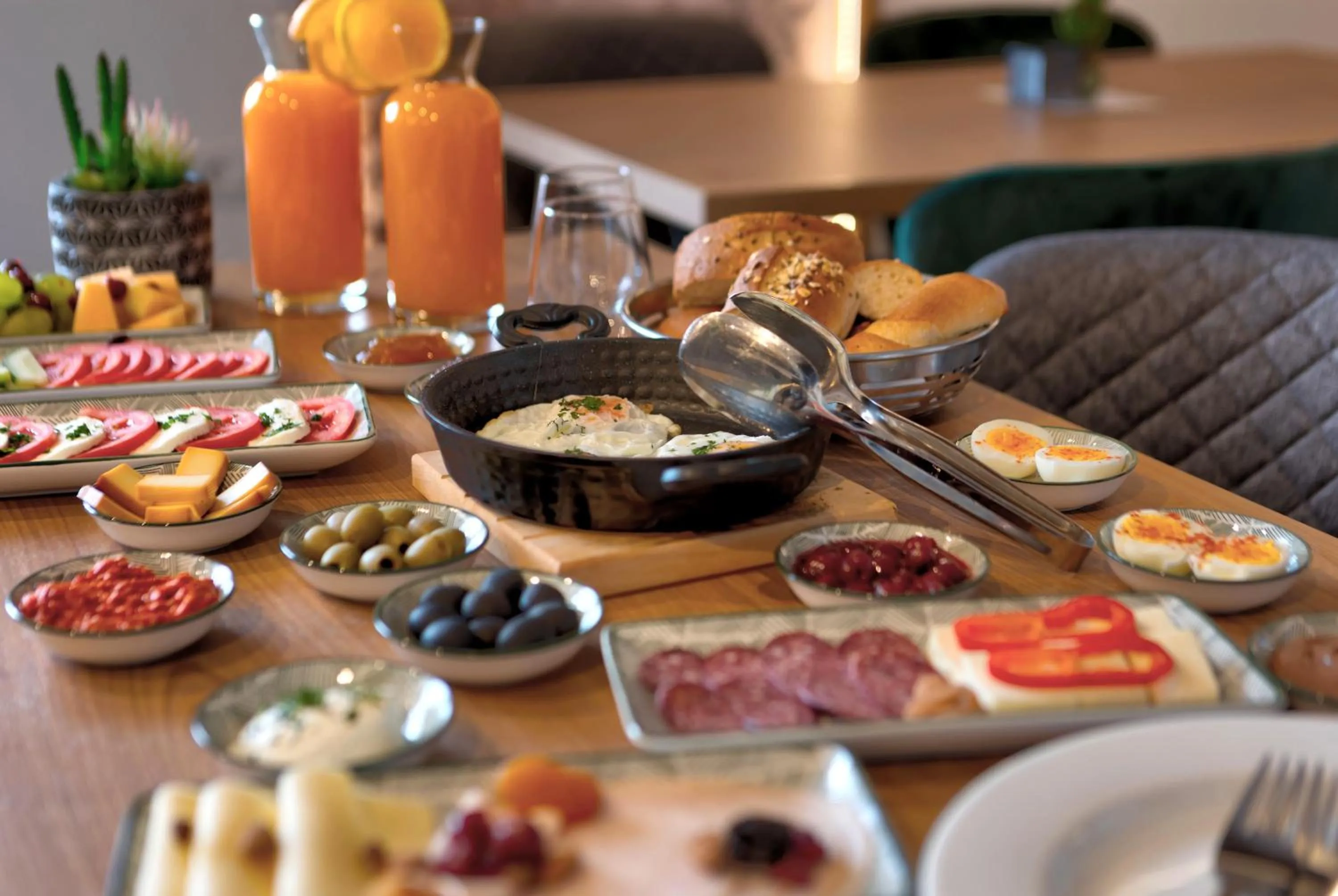 Food and drinks in Hotel Sinan Han