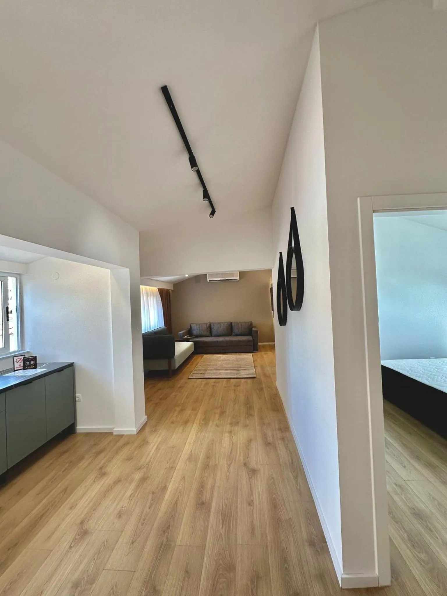 Living room, Bed in Hotel Sinan Han