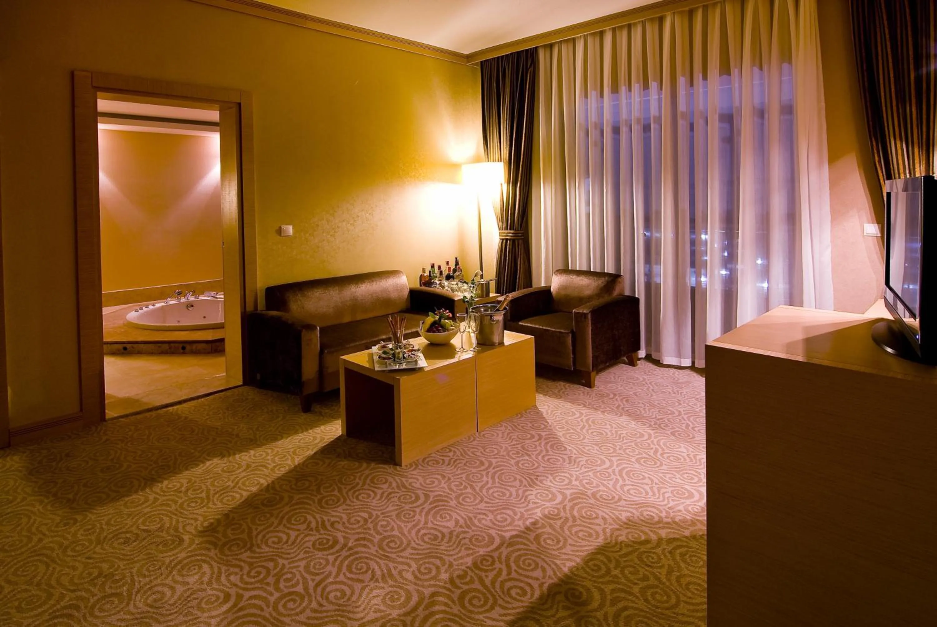 Living room, Bed in Adrina Termal Health & SPA Hotel