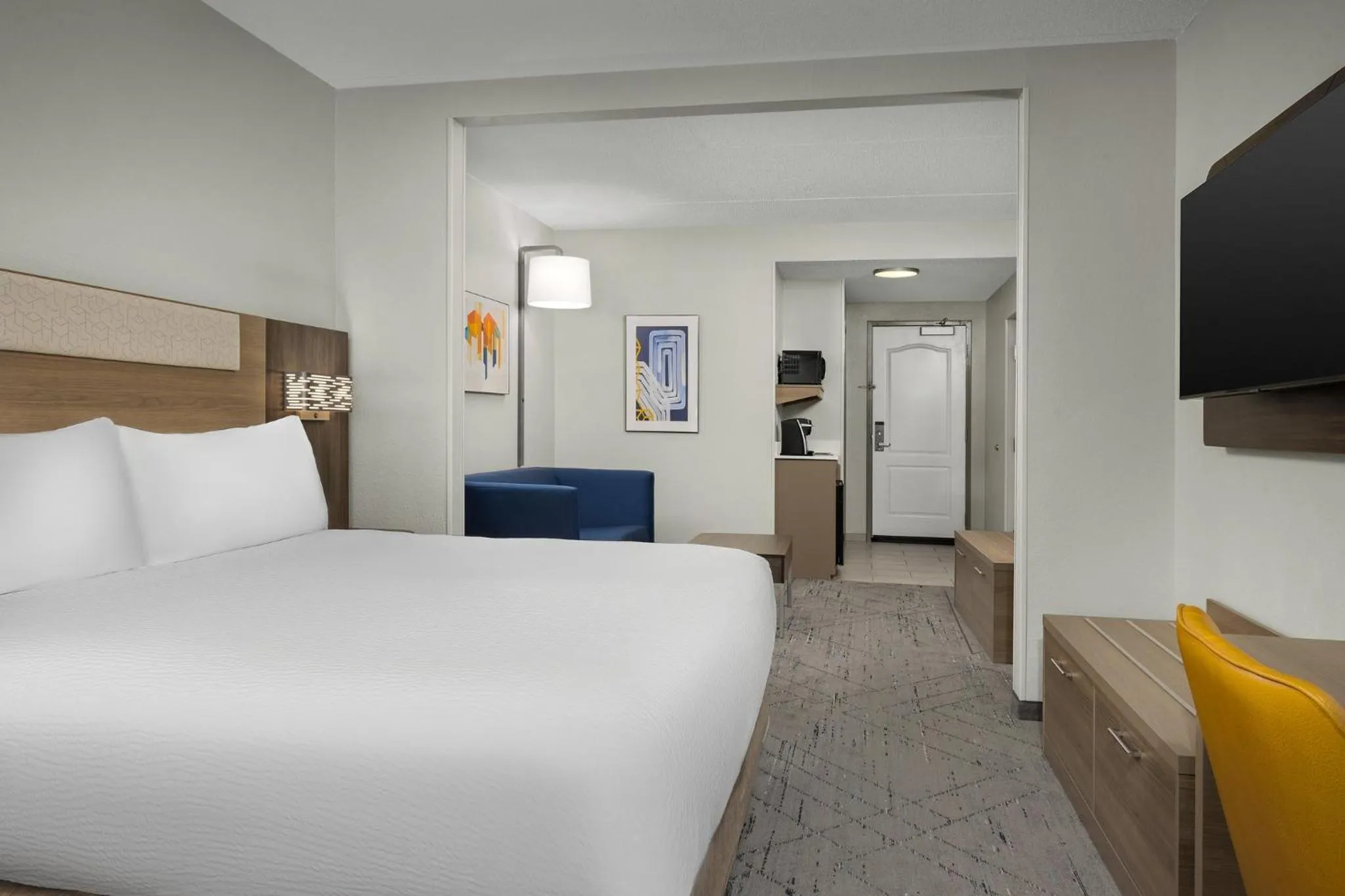 Photo of the whole room, Bed in Holiday Inn Express Hotel & Suites Greensboro - Airport Area by IHG