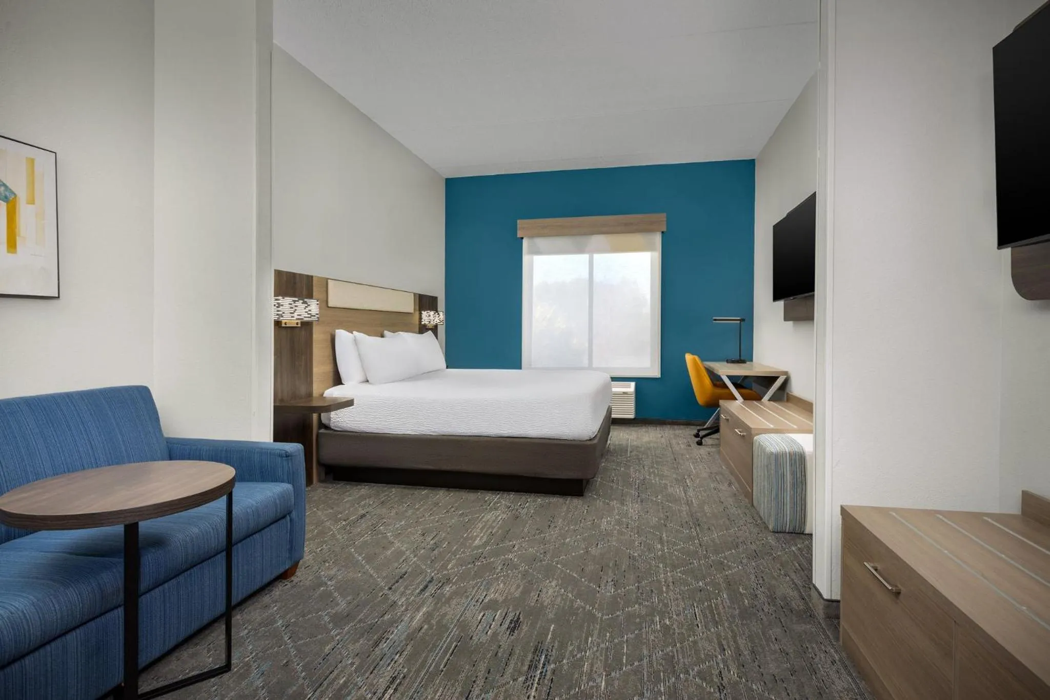 Photo of the whole room, Bed in Holiday Inn Express Hotel & Suites Greensboro - Airport Area by IHG