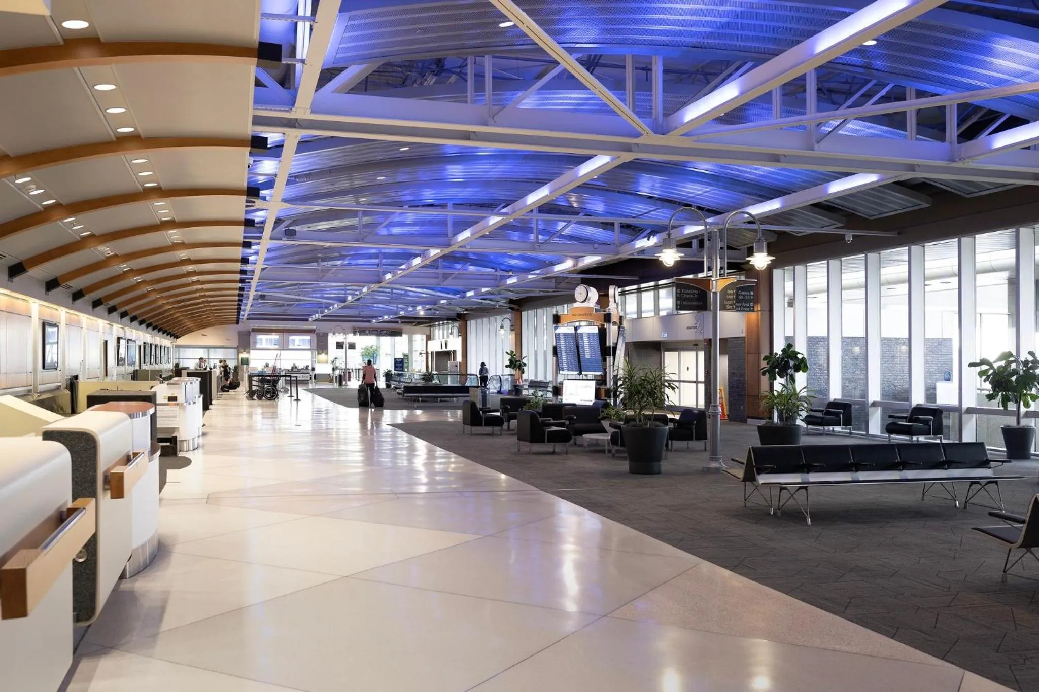 Area and facilities in Holiday Inn Express Hotel & Suites Greensboro - Airport Area by IHG