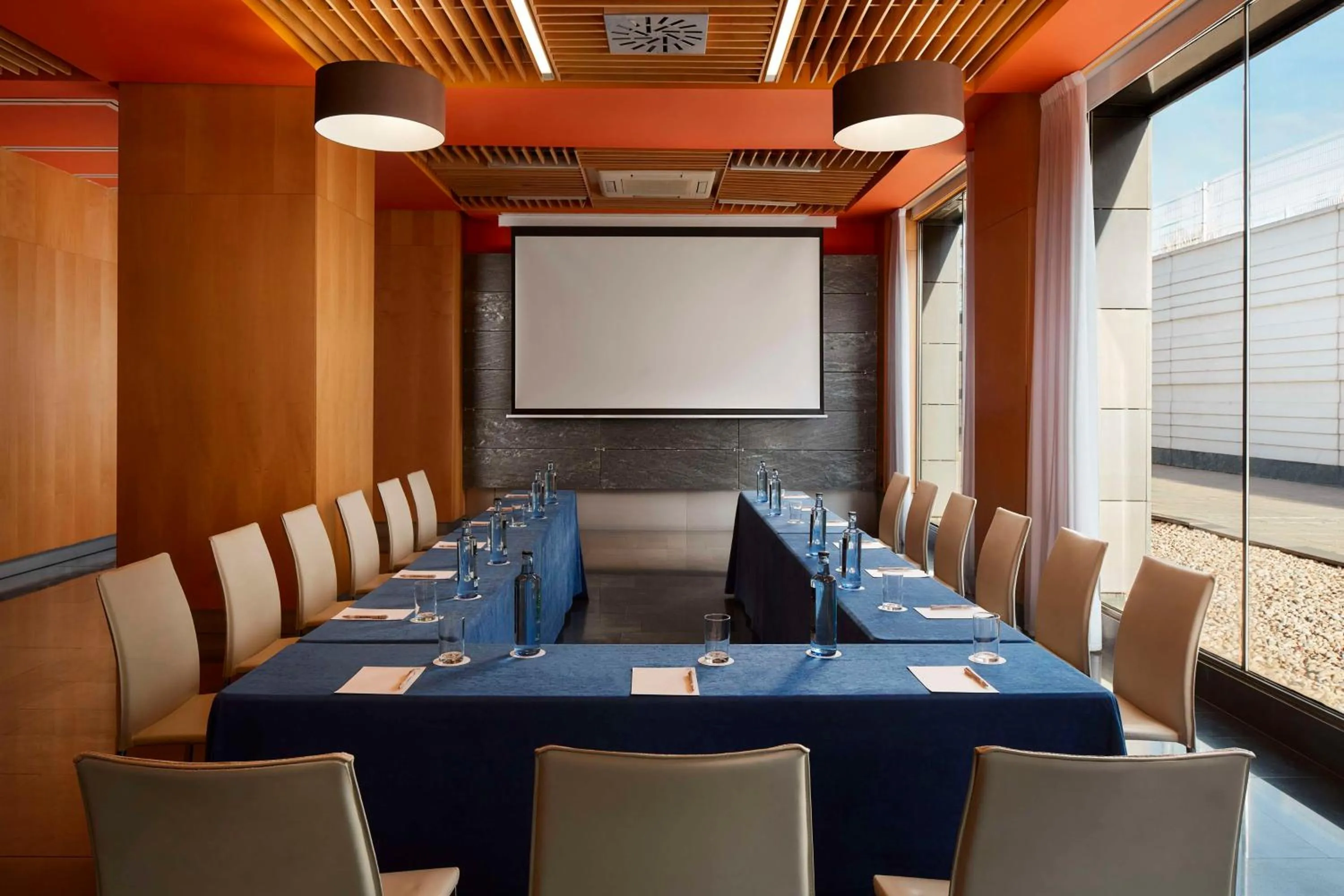 Meeting/conference room in NH Madrid Las Tablas