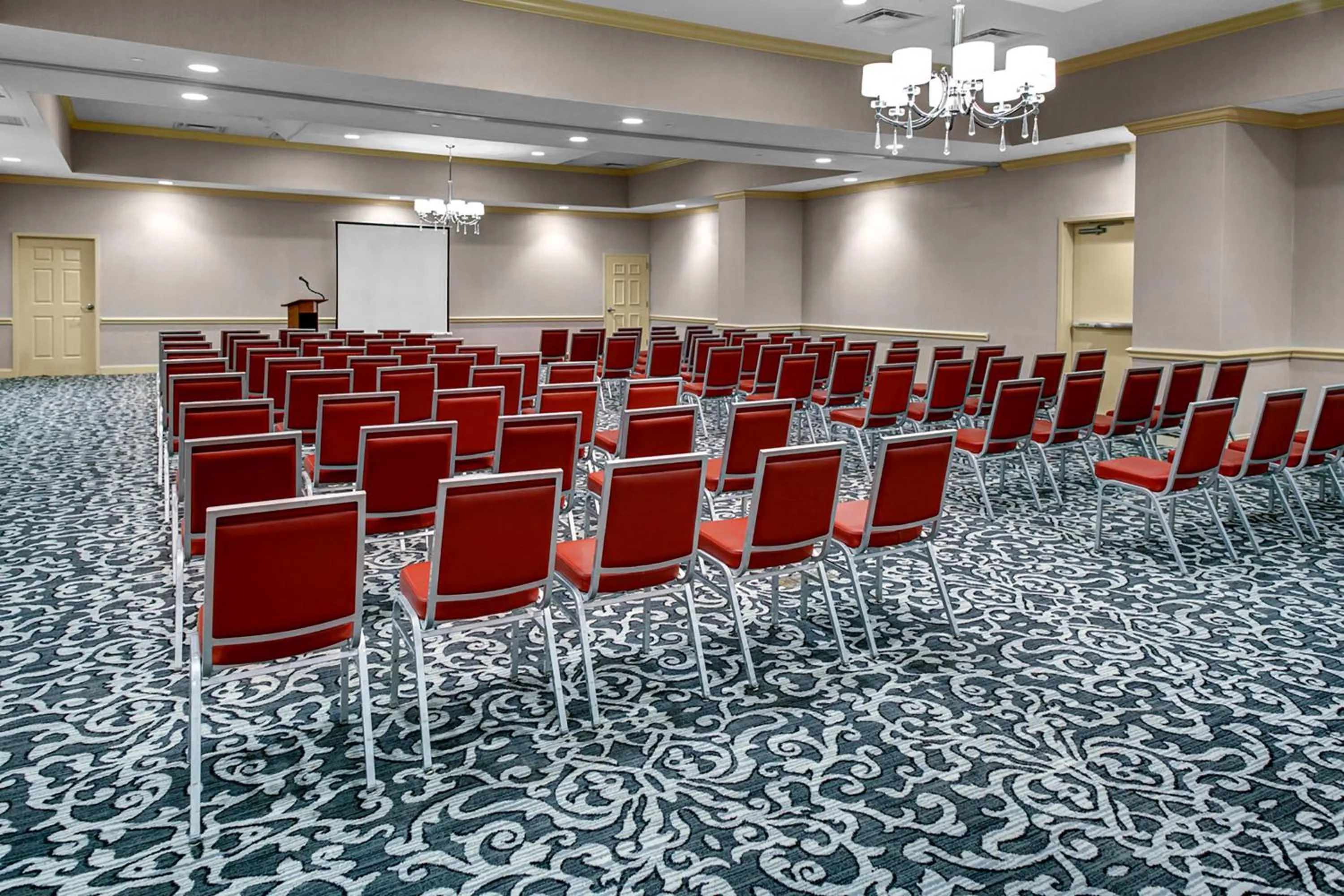 Meeting/conference room in Holiday Inn Savannah Historic District by IHG