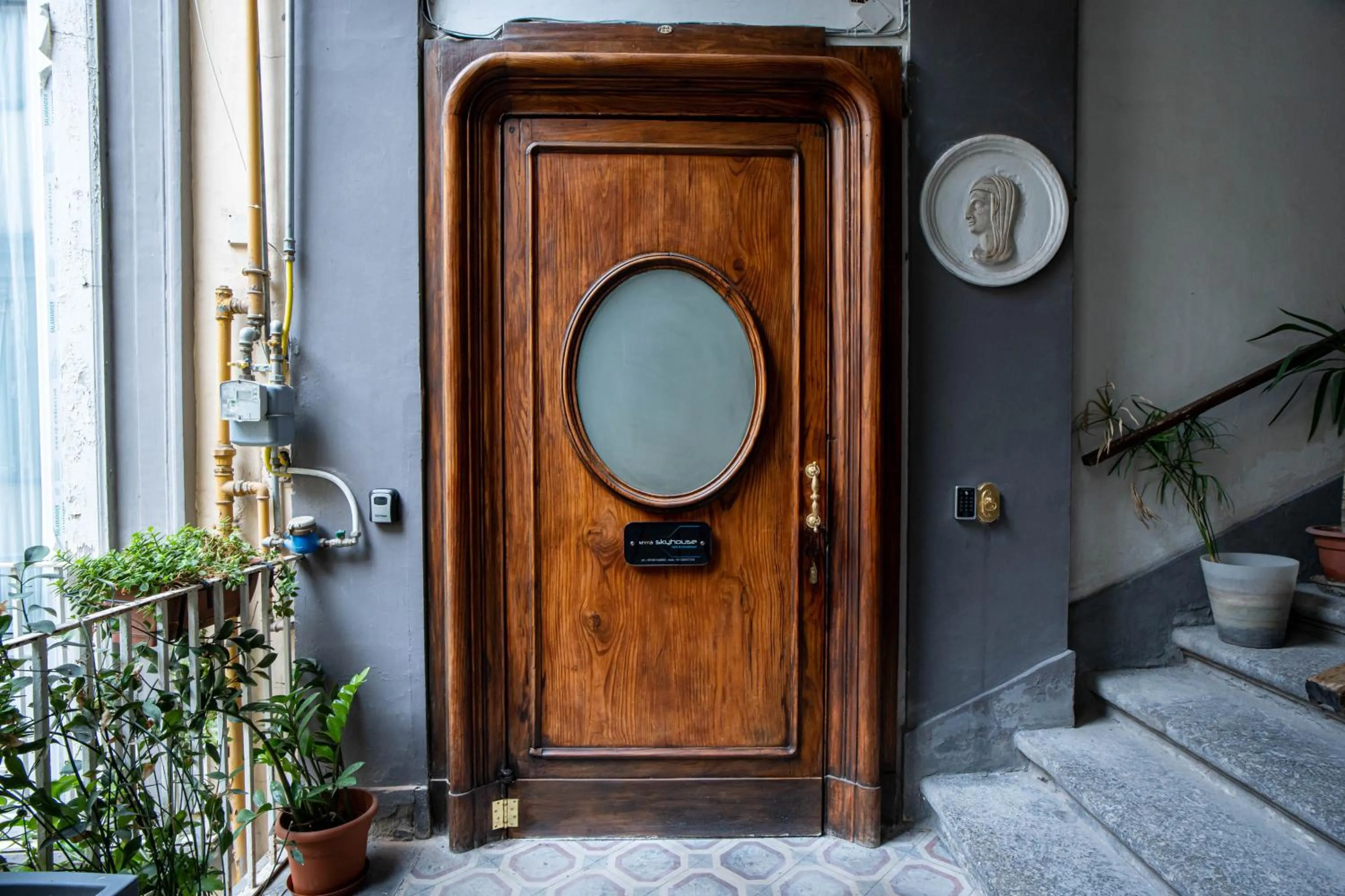 Facade/entrance in Skyhouse Chiaia