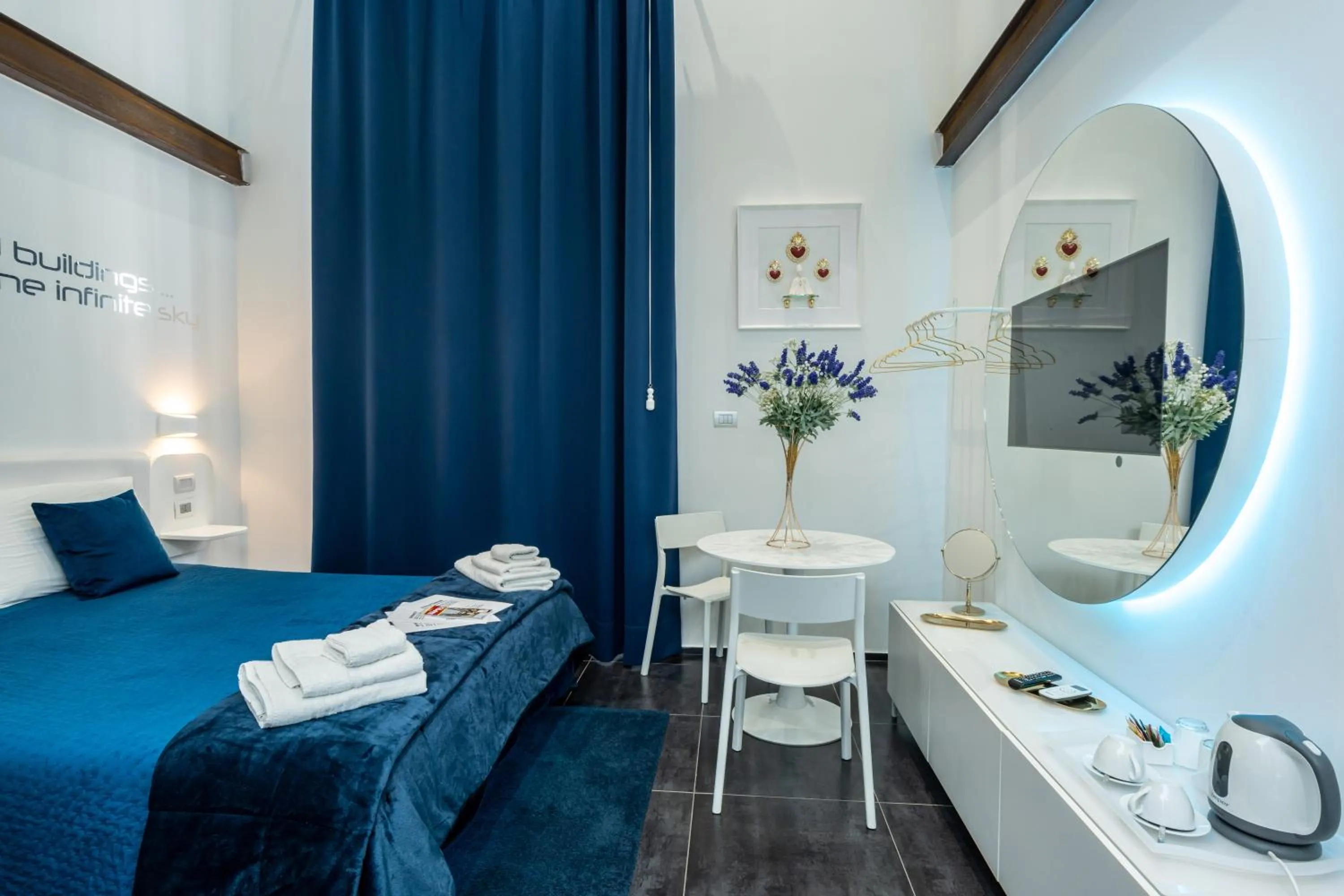 Bed in Skyhouse Chiaia