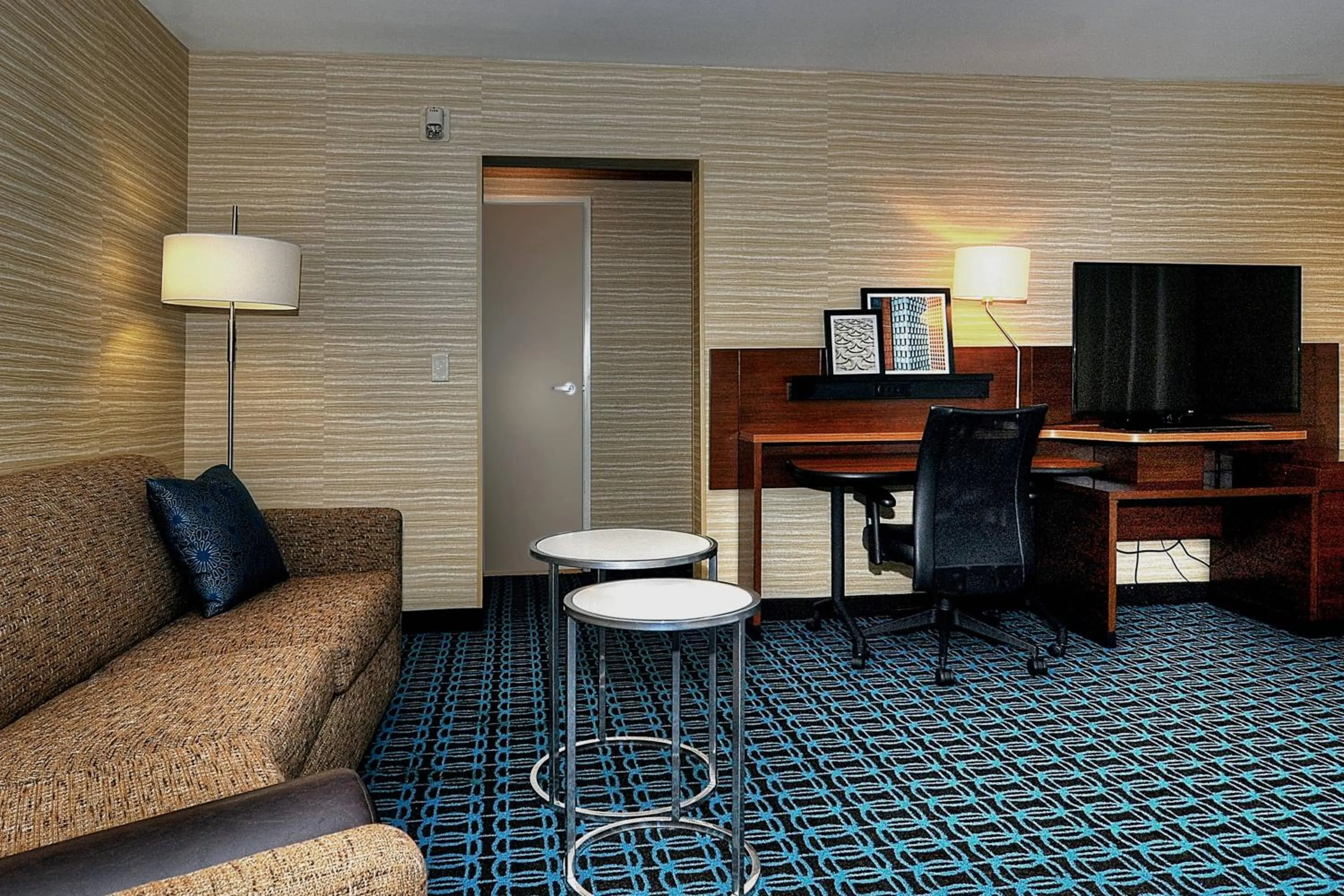 Living room in Fairfield Inn & Suites by Marriott Los Angeles Rosemead