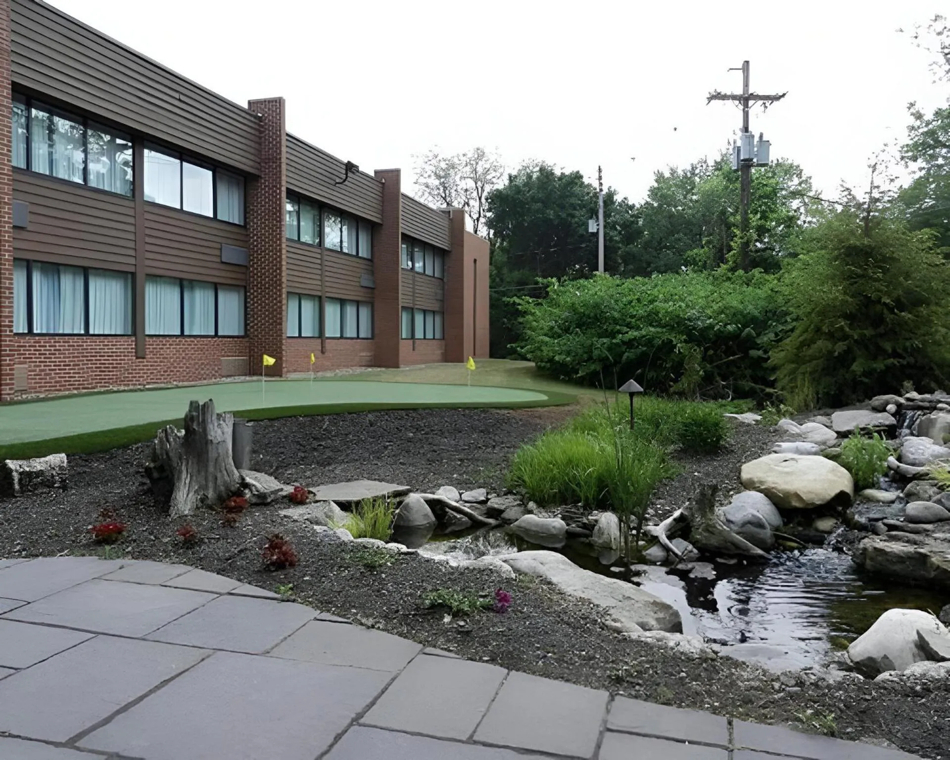 Property building in Quality Inn & Suites Altoona