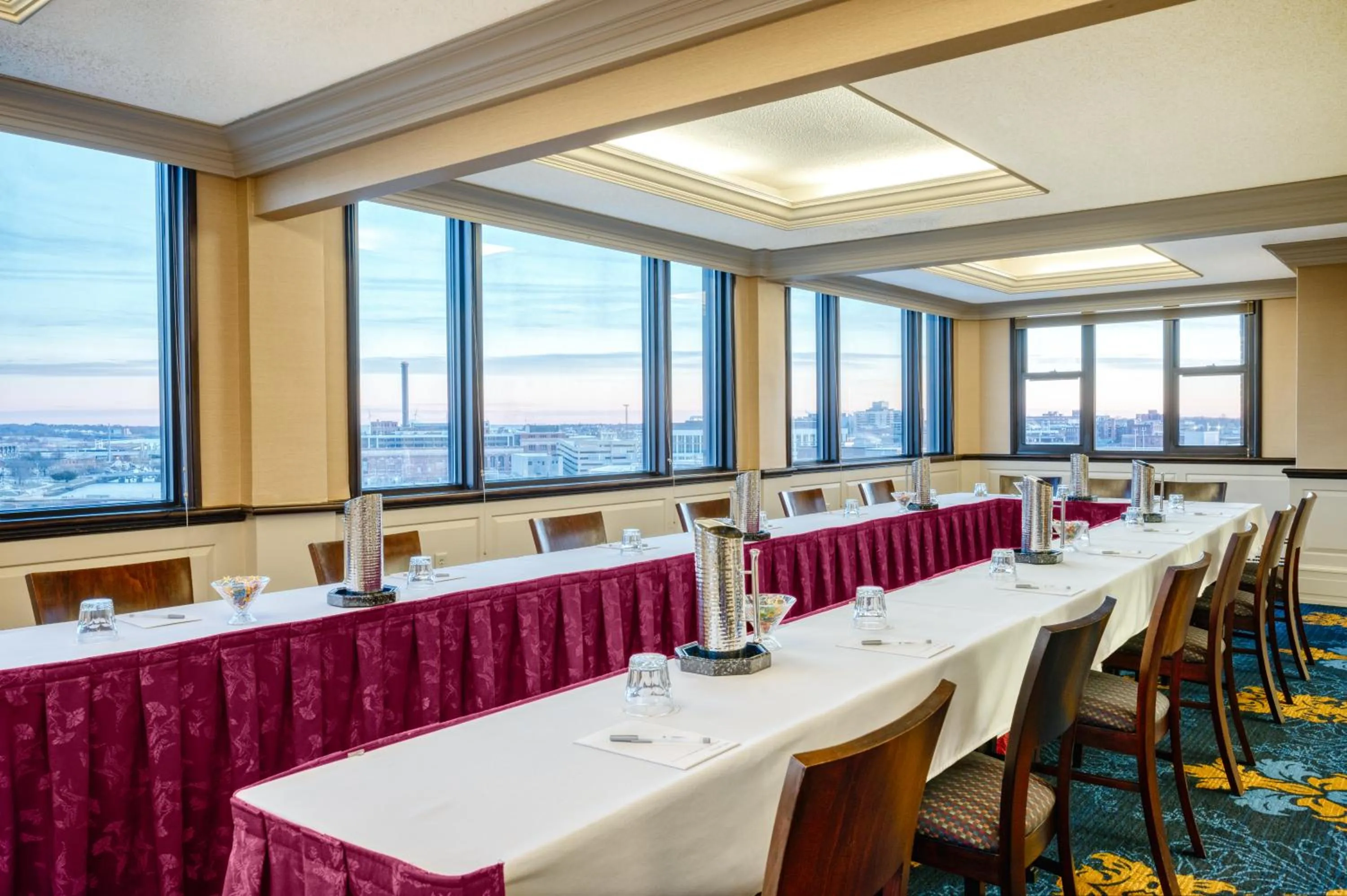 Hampton Inn & Suites Providence Downtown