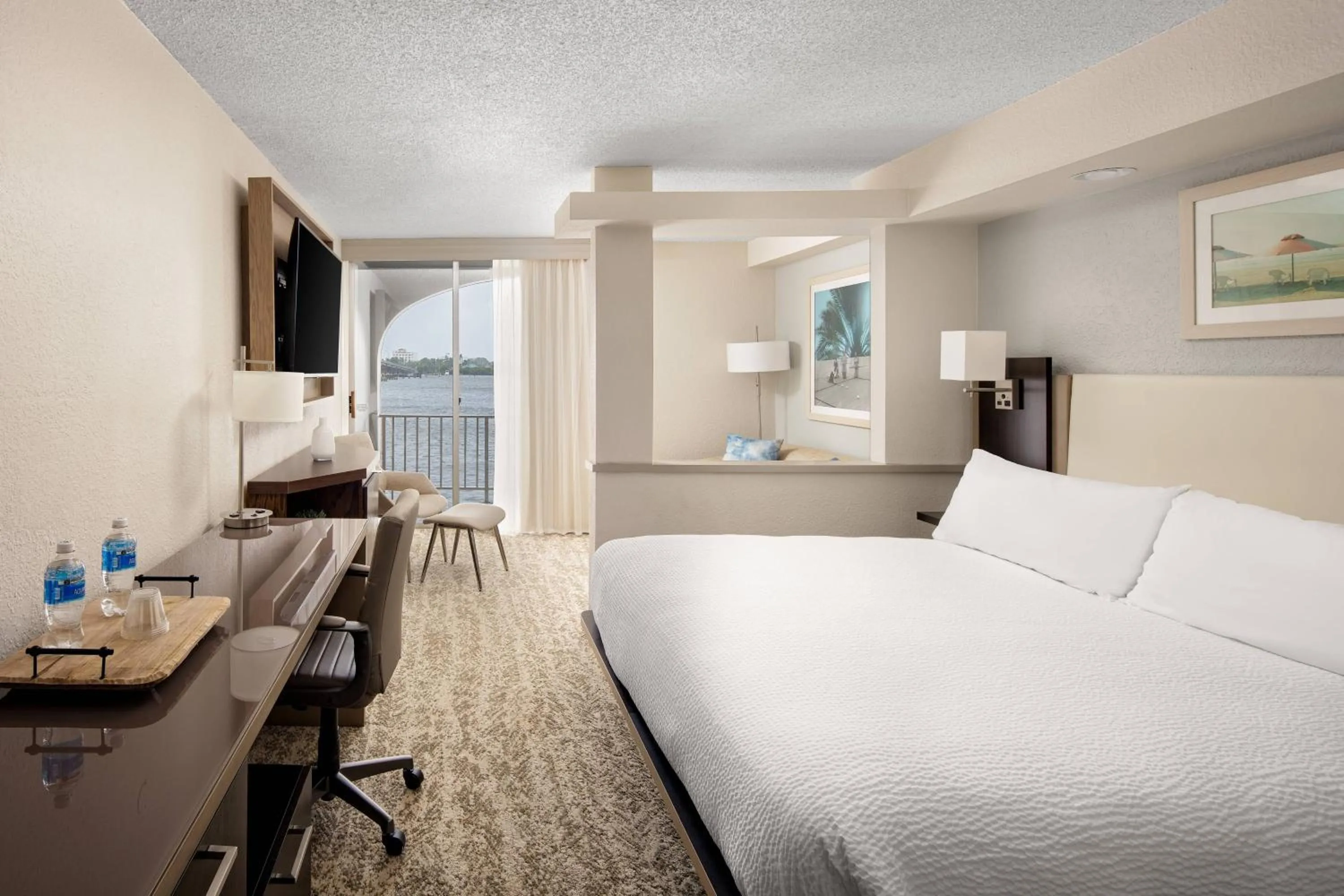 Bedroom, Bed in Fairfield Inn and Suites by Marriott Palm Beach