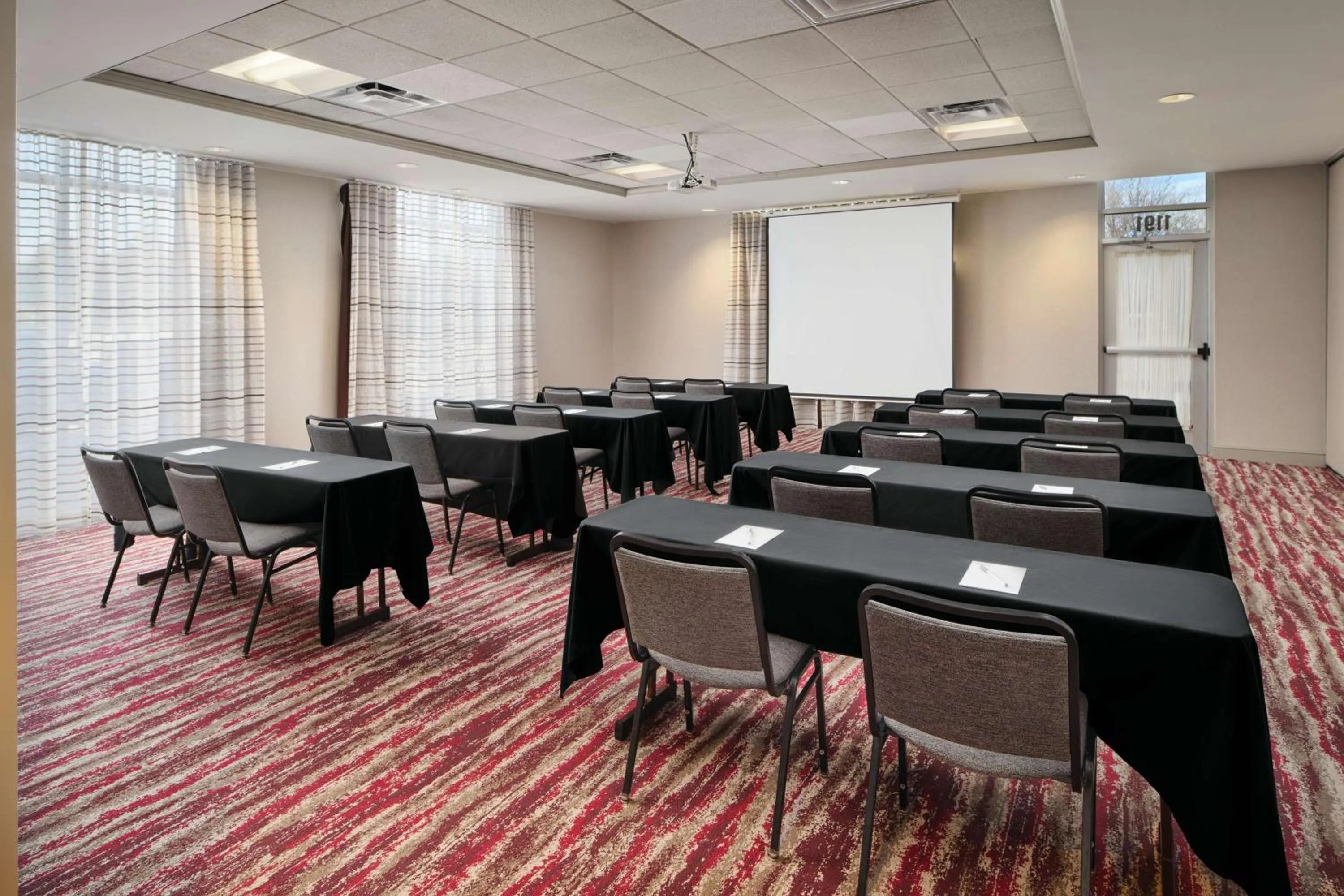 Meeting/conference room in Hilton Garden Inn Schaumburg