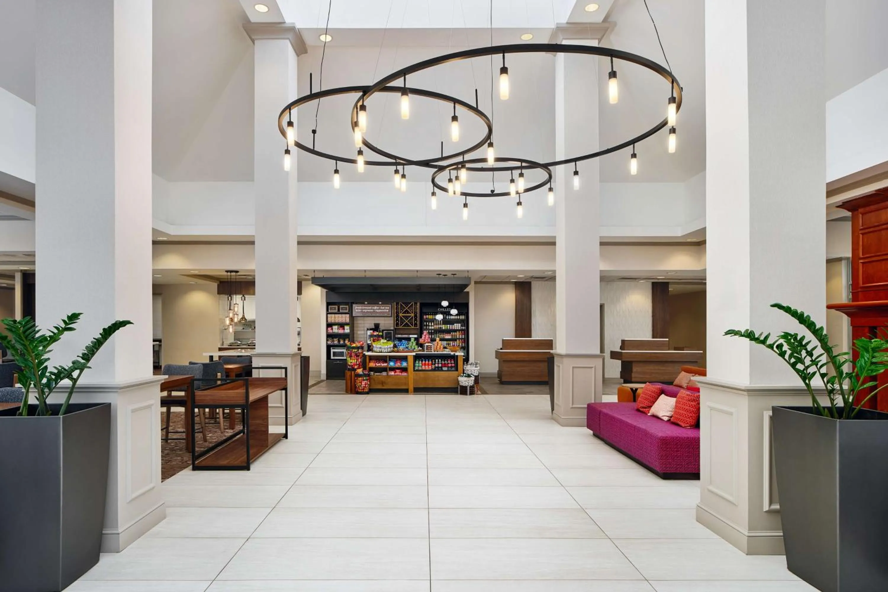 Lobby or reception in Hilton Garden Inn Schaumburg