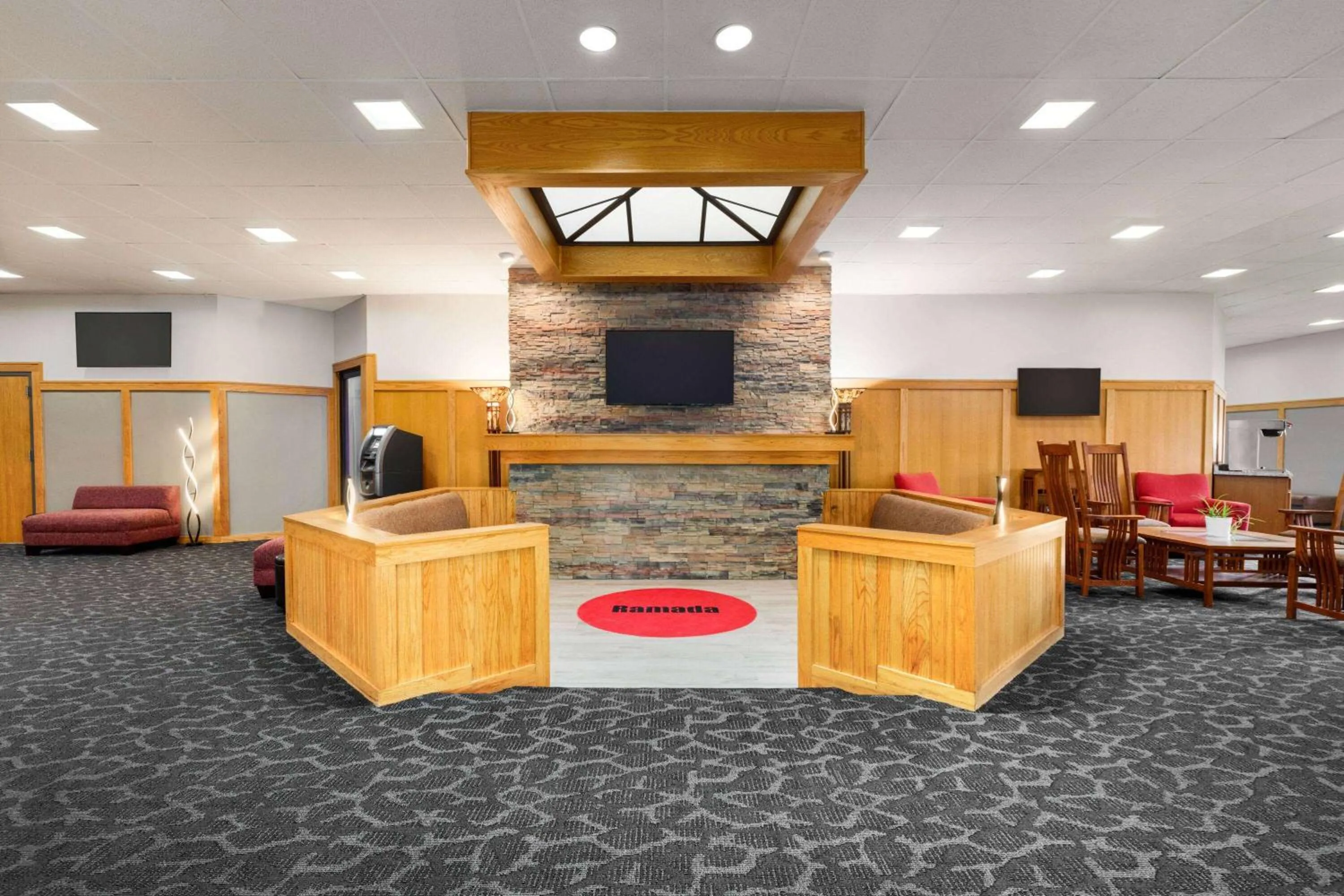 Lobby or reception in Ramada by Wyndham Alpena