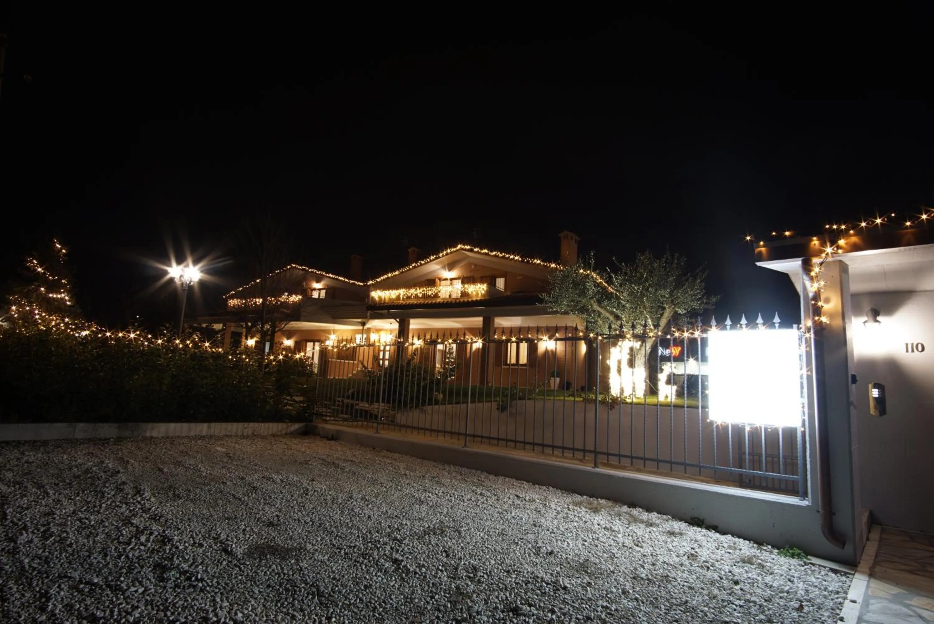 Property building in Villa Emilia