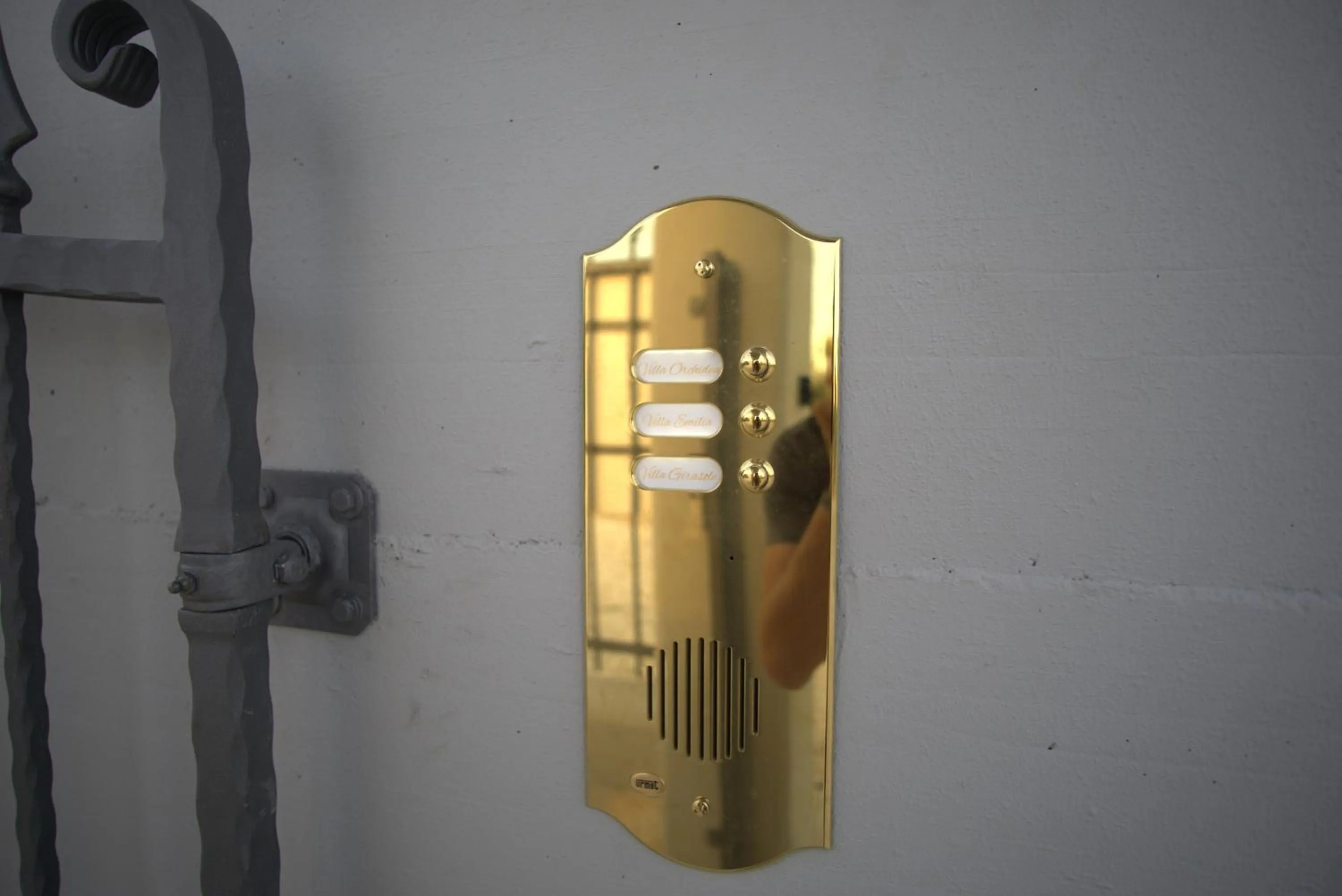 Property building in Villa Emilia