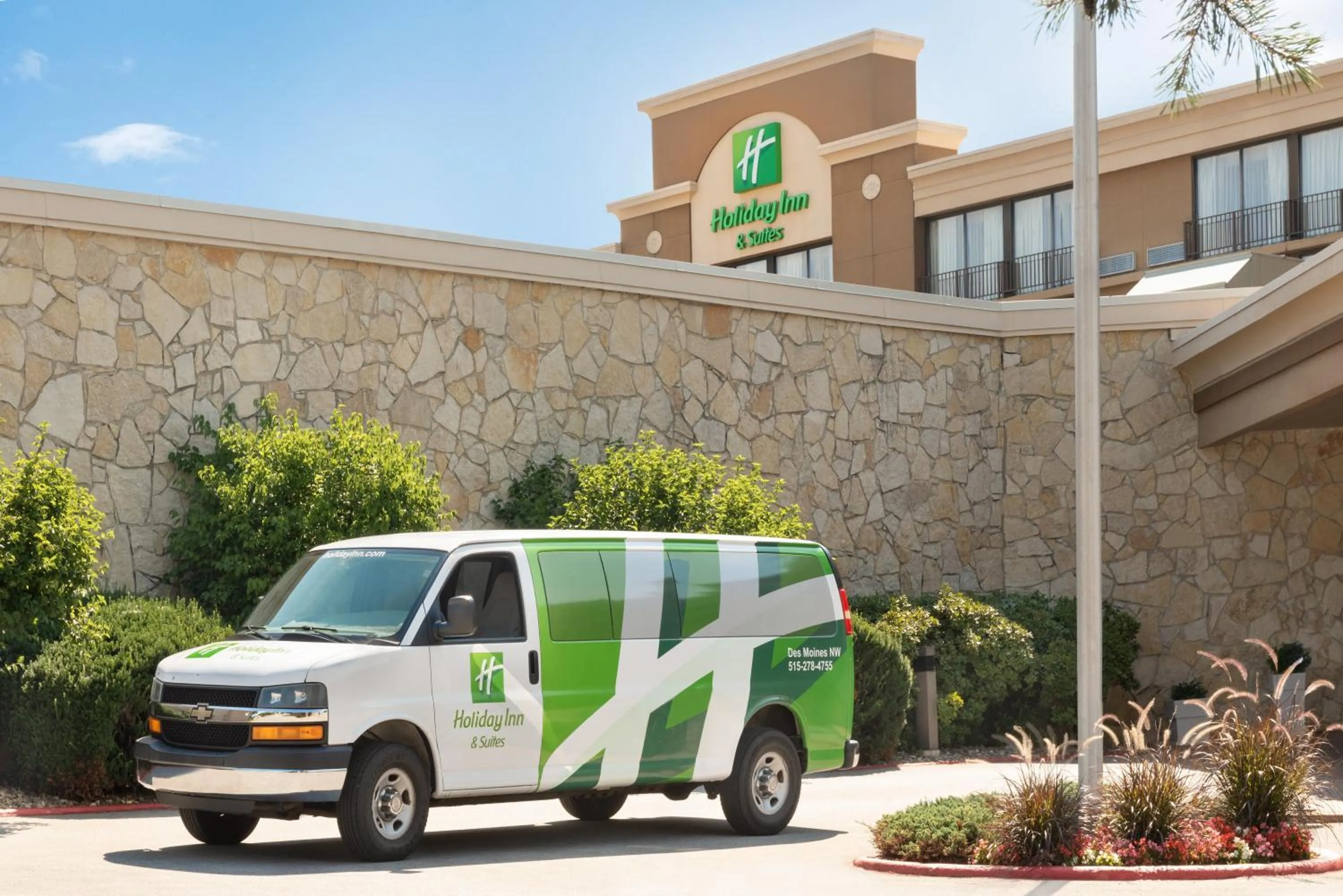 Property building in Holiday Inn Hotel & Suites Des Moines-Northwest by IHG