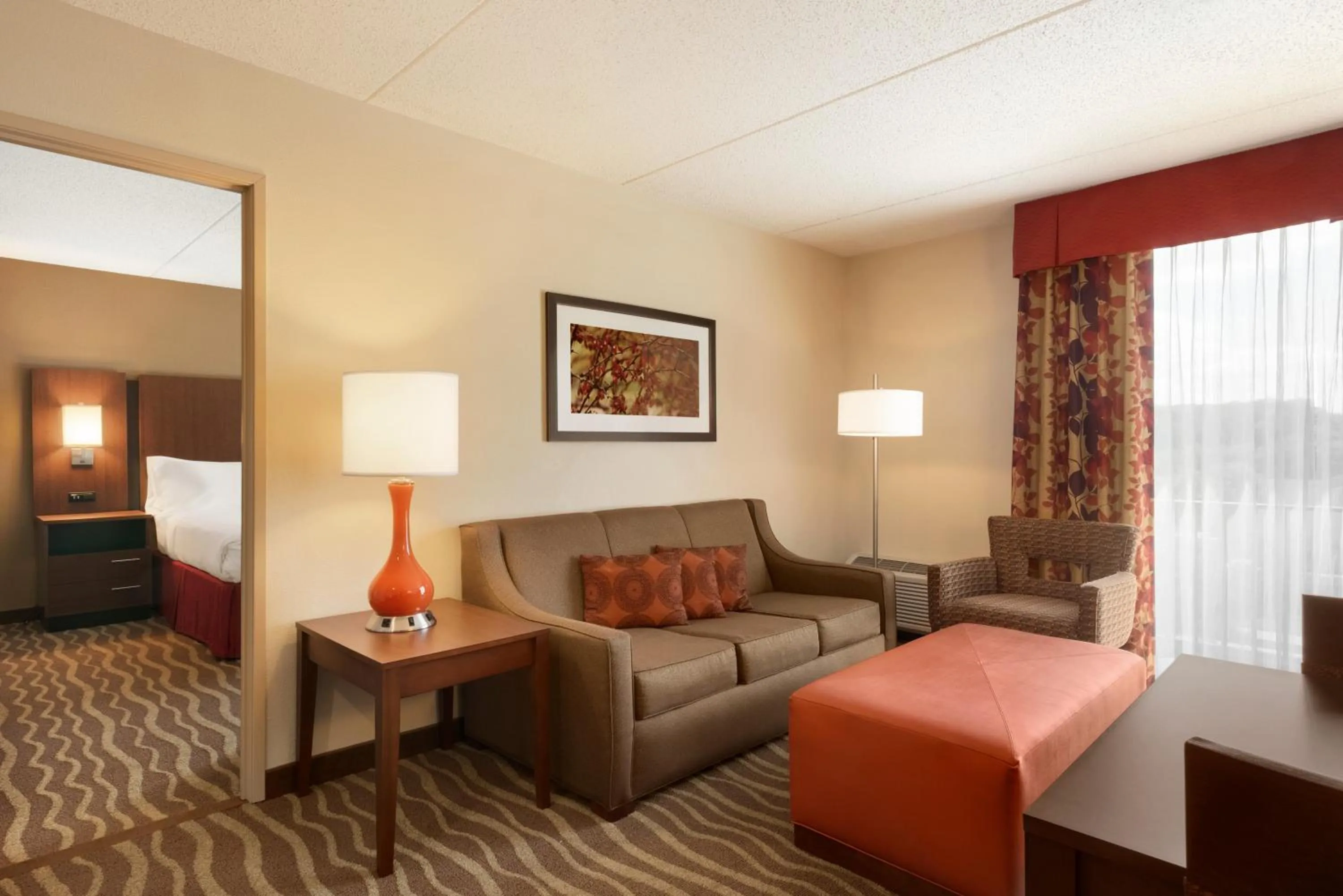 Photo of the whole room in Holiday Inn Hotel & Suites Des Moines-Northwest by IHG