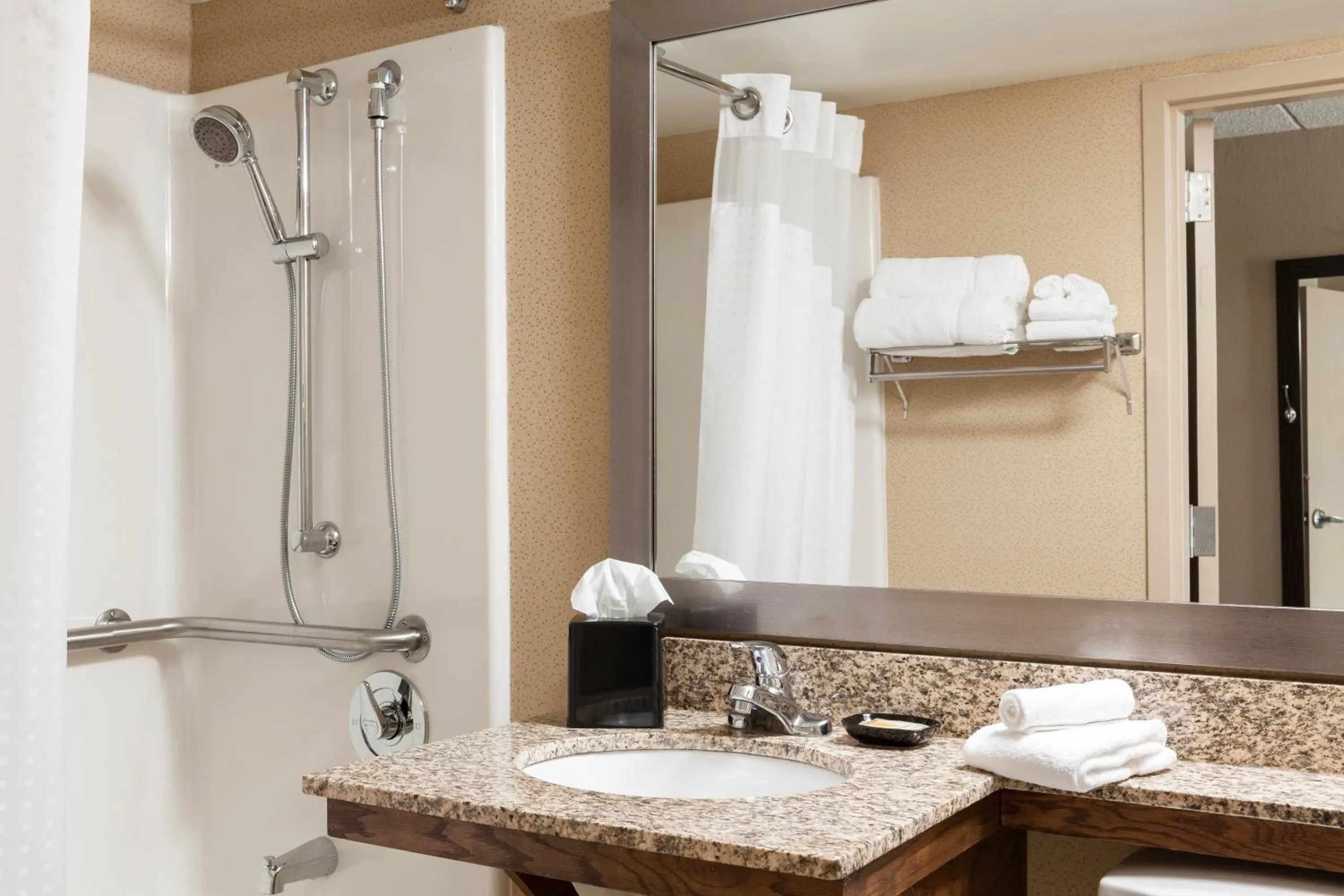 Bathroom in Holiday Inn Hotel & Suites Des Moines-Northwest by IHG