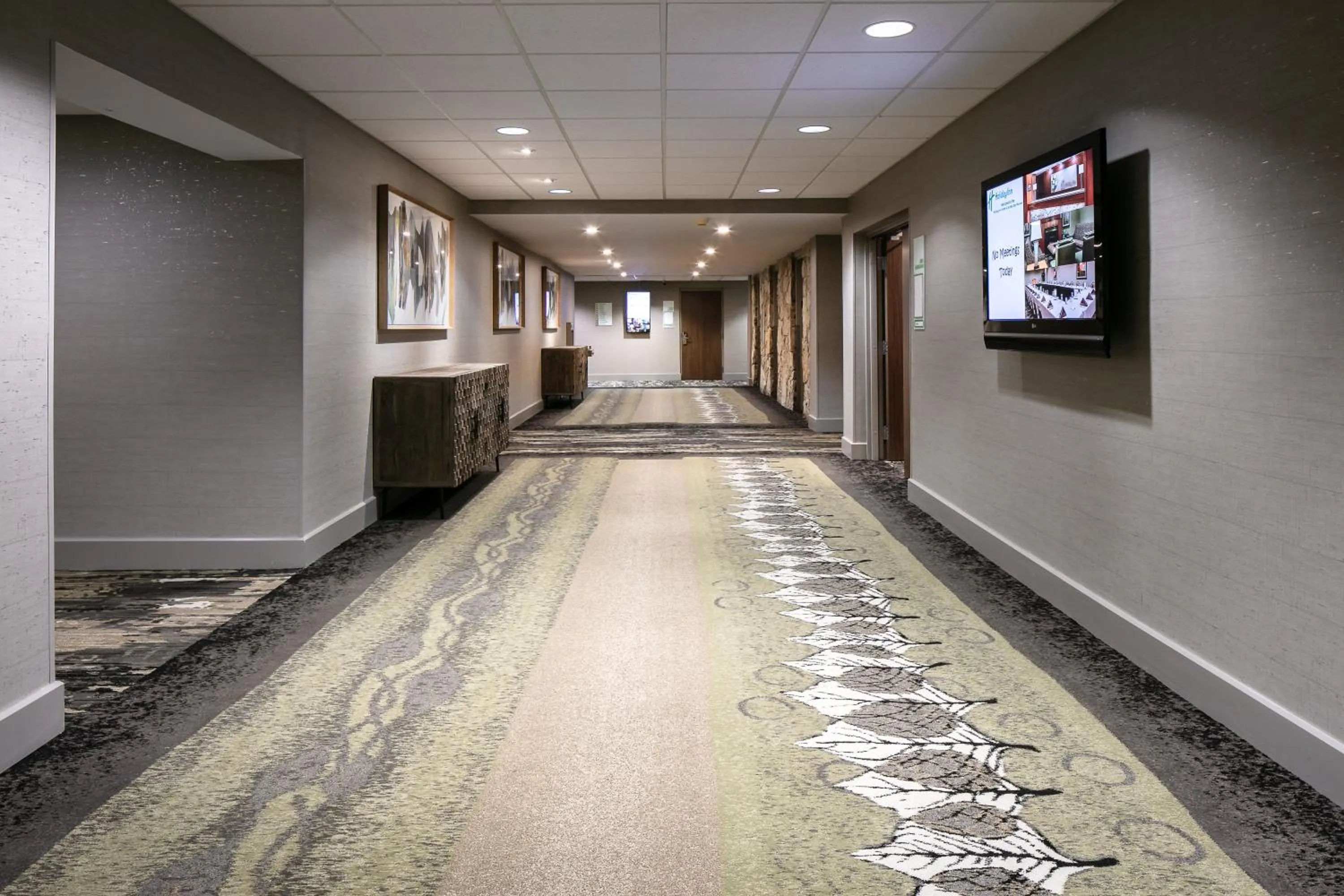 Meeting/conference room in Holiday Inn Hotel & Suites Des Moines-Northwest by IHG