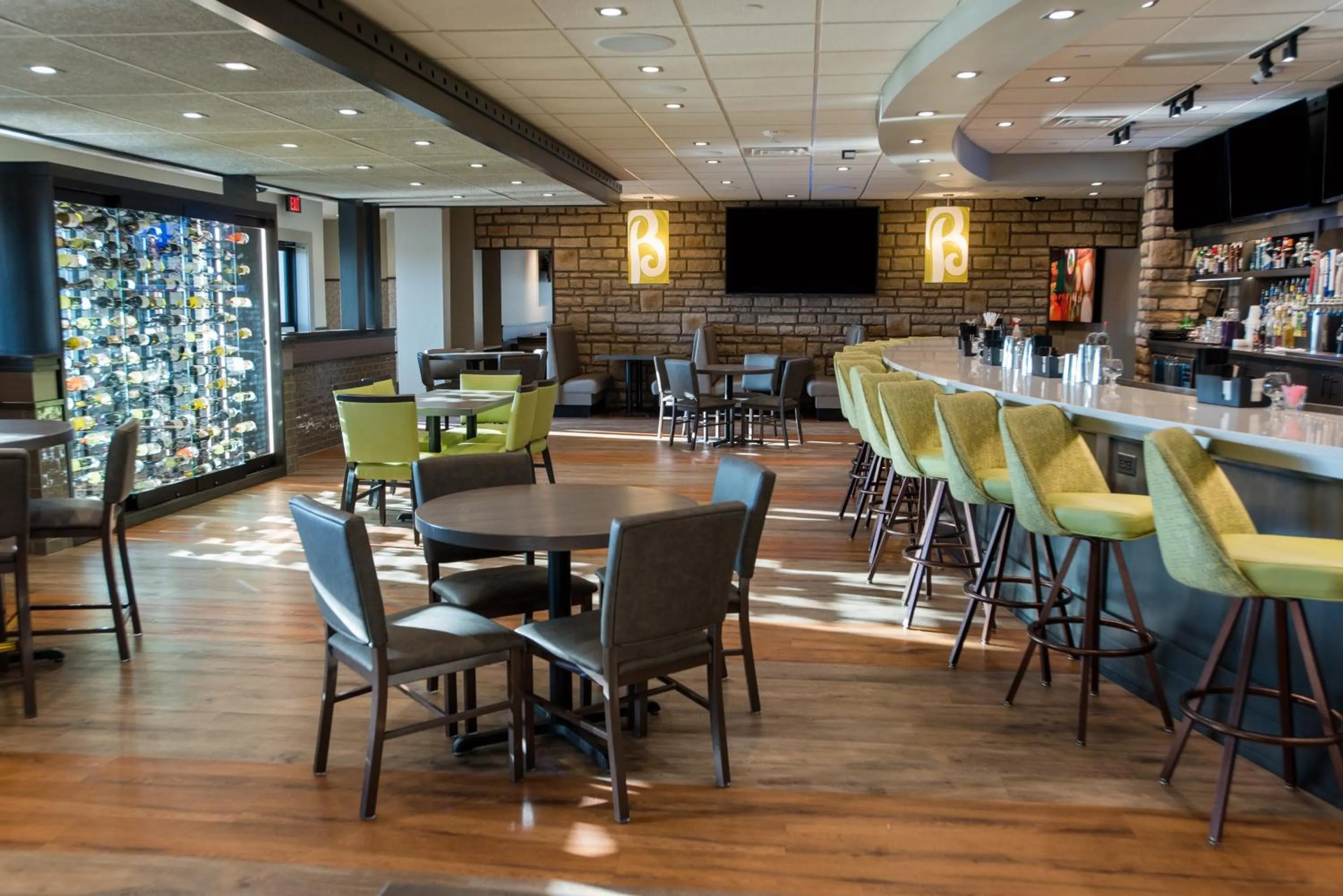 Restaurant/places to eat in Holiday Inn Hotel & Suites Des Moines-Northwest by IHG