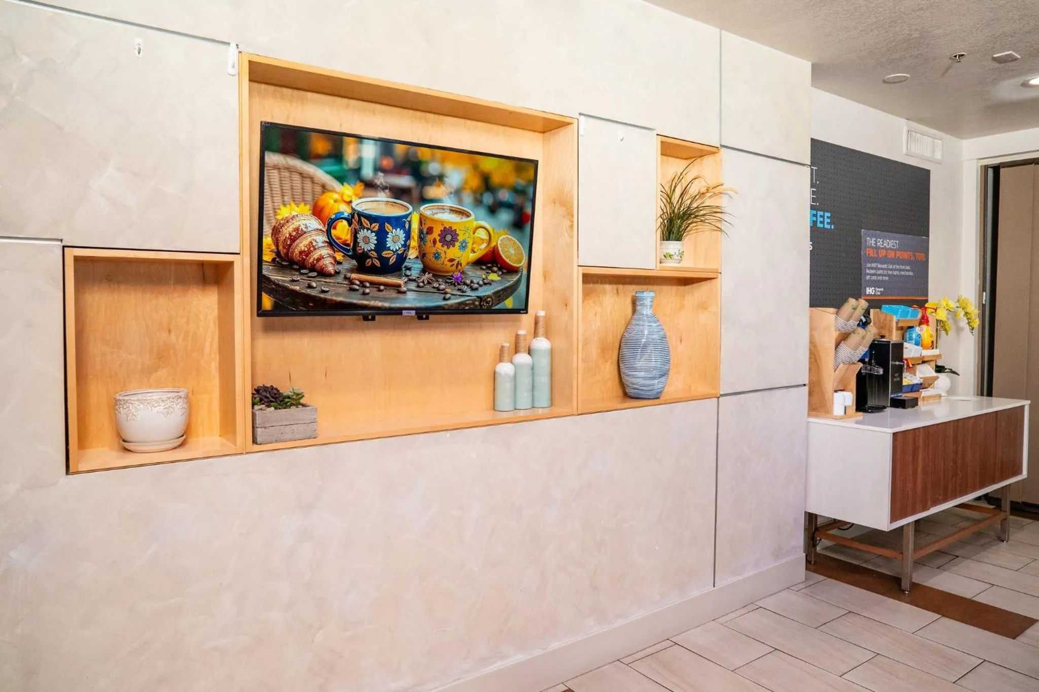 Property building in Holiday Inn Express Hotel & Suites Hesperia by IHG