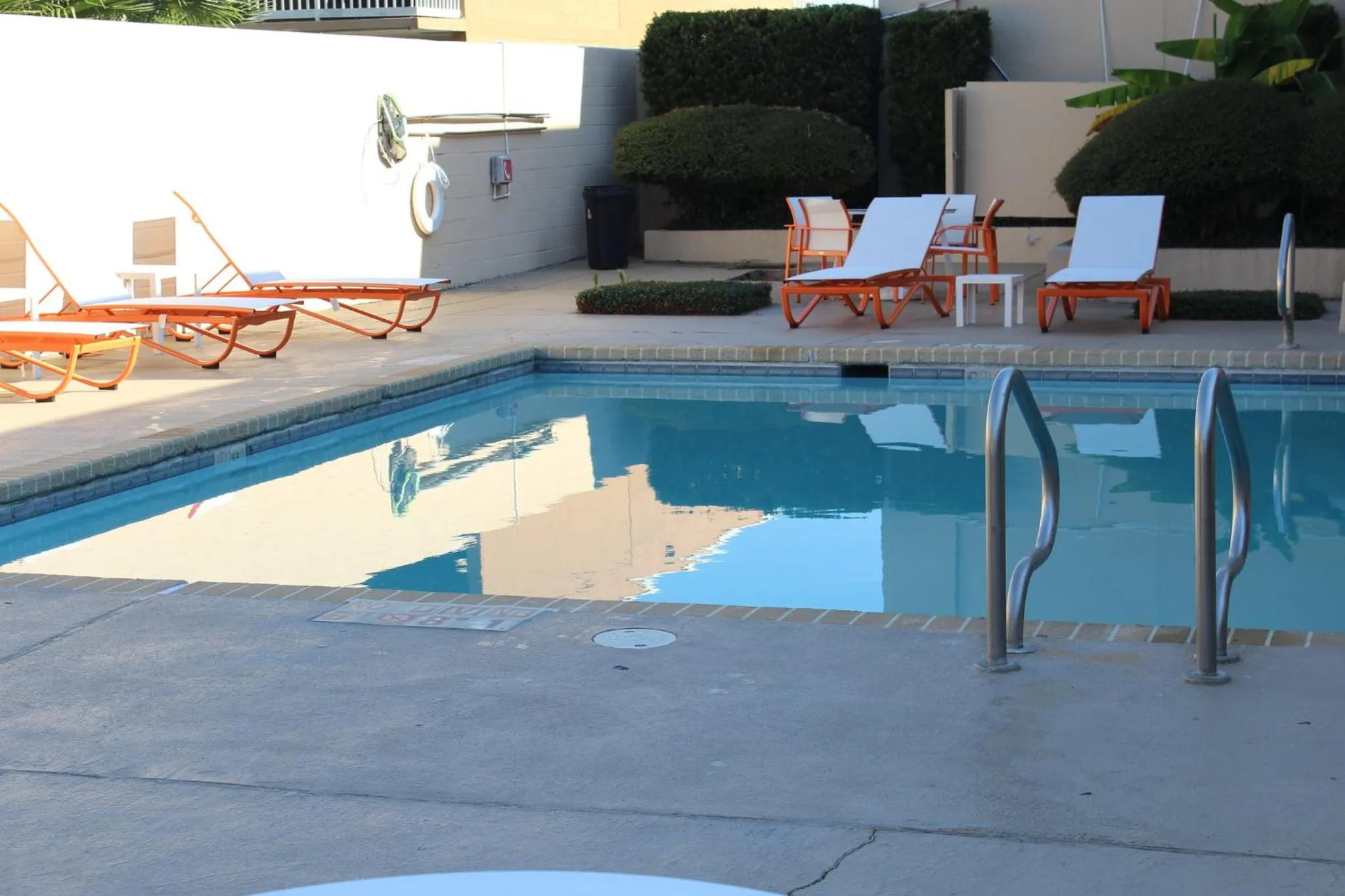 Swimming pool in Holiday Inn Baton Rouge-South by IHG