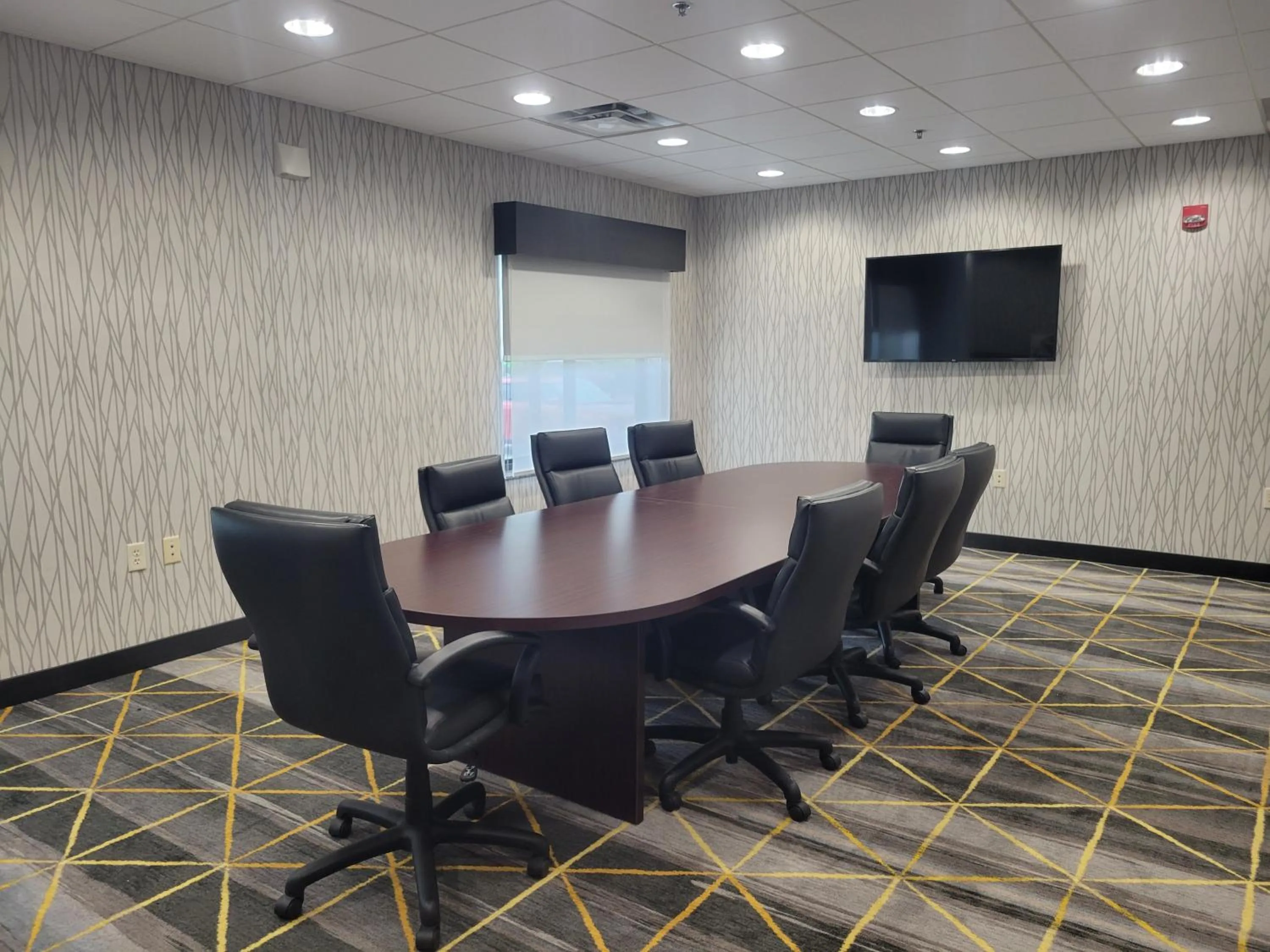 Meeting/conference room in Holiday Inn Hotel & Suites Ann Arbor University of Michigan Area by IHG
