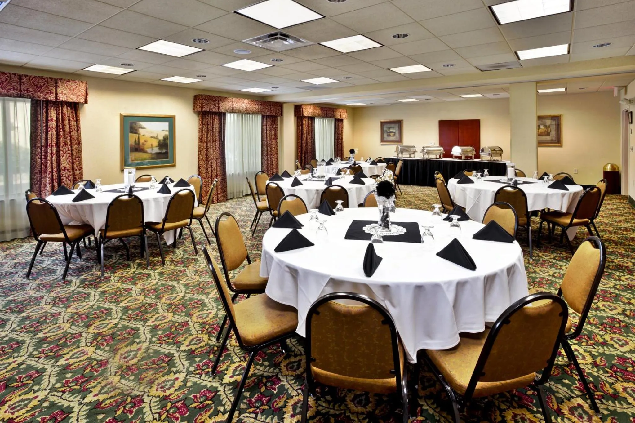 Banquet/Function facilities in Holiday Inn Hotel & Suites Ann Arbor University of Michigan Area by IHG