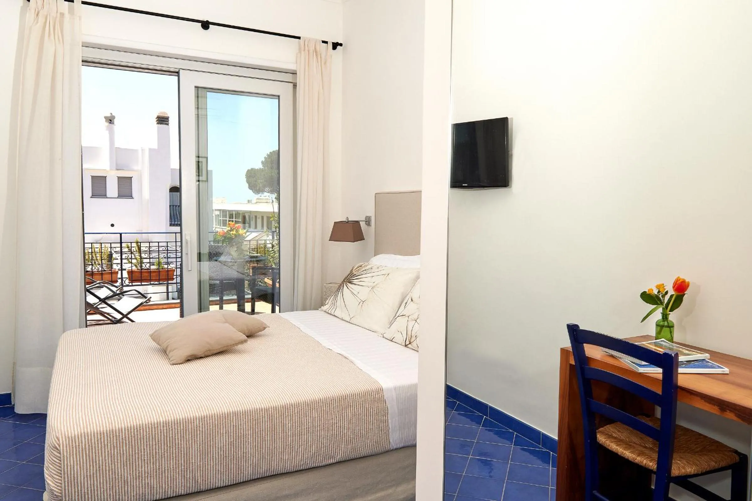 Bed in Hotel Victoria Place