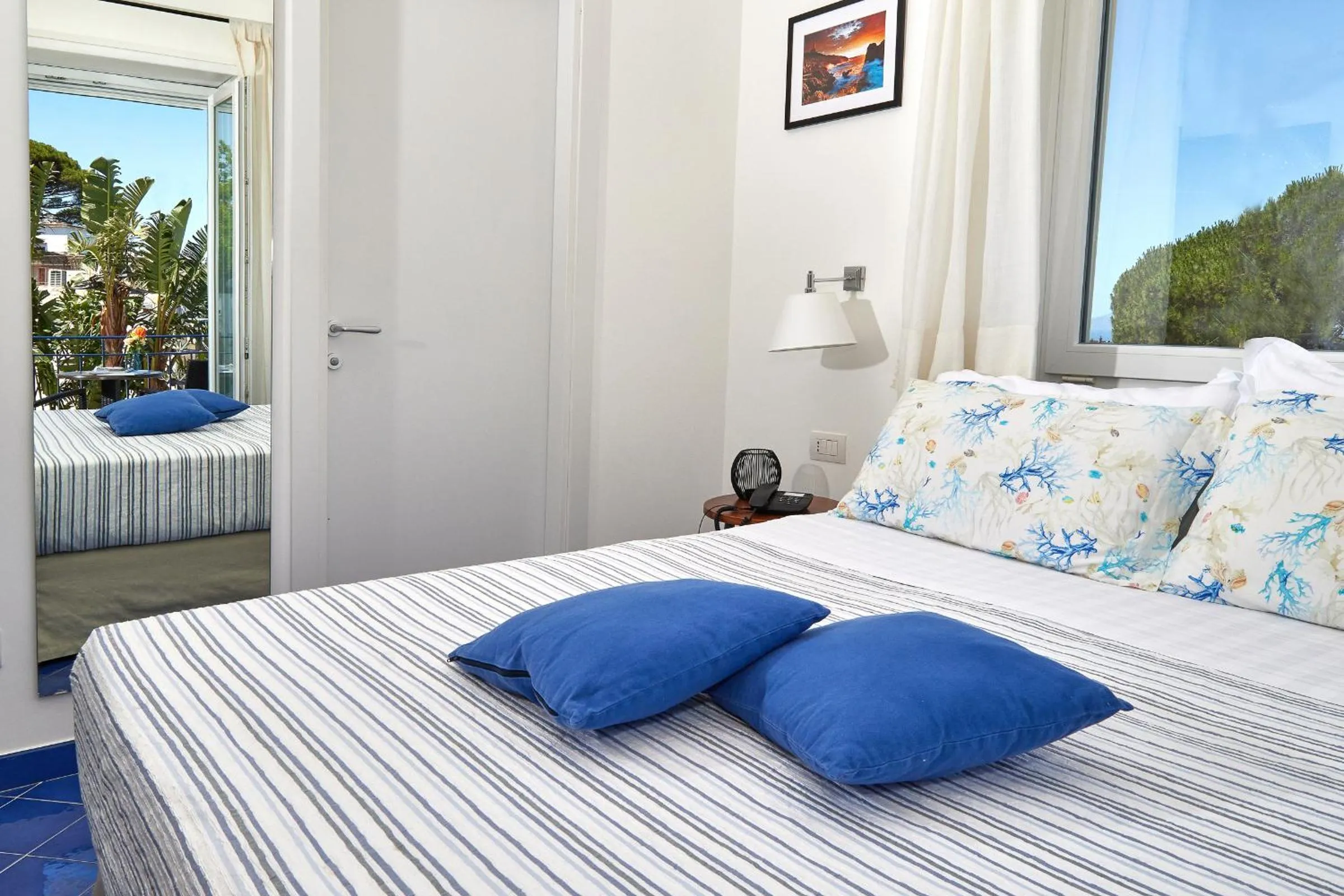 Bed in Hotel Victoria Place