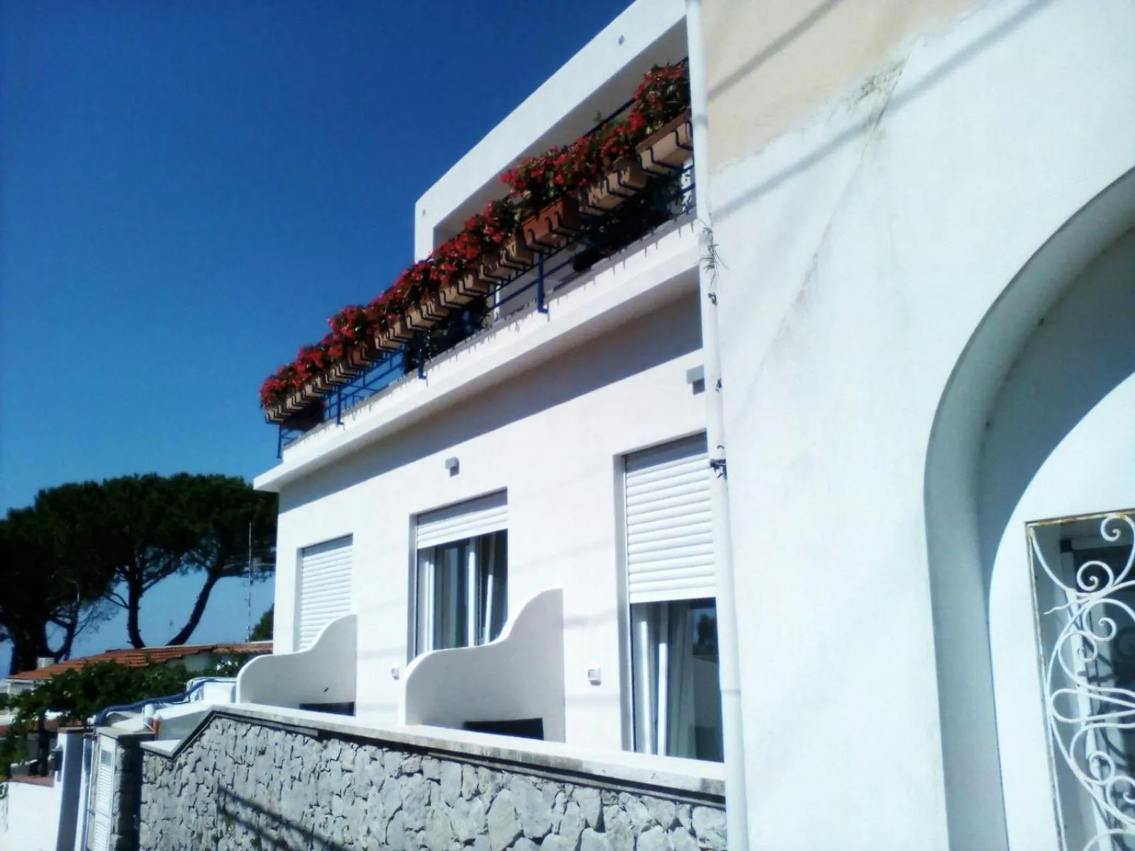 Property building in Hotel Victoria Place