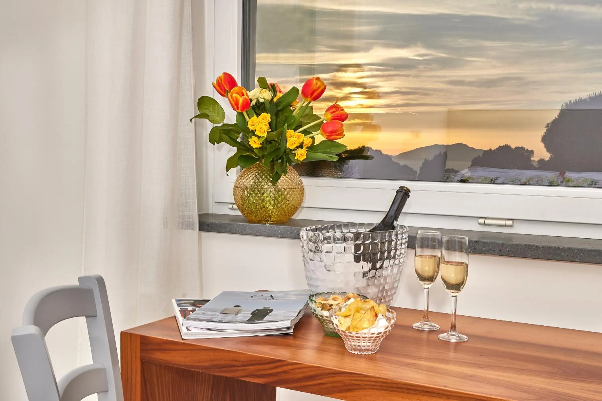 Summer in Hotel Victoria Place